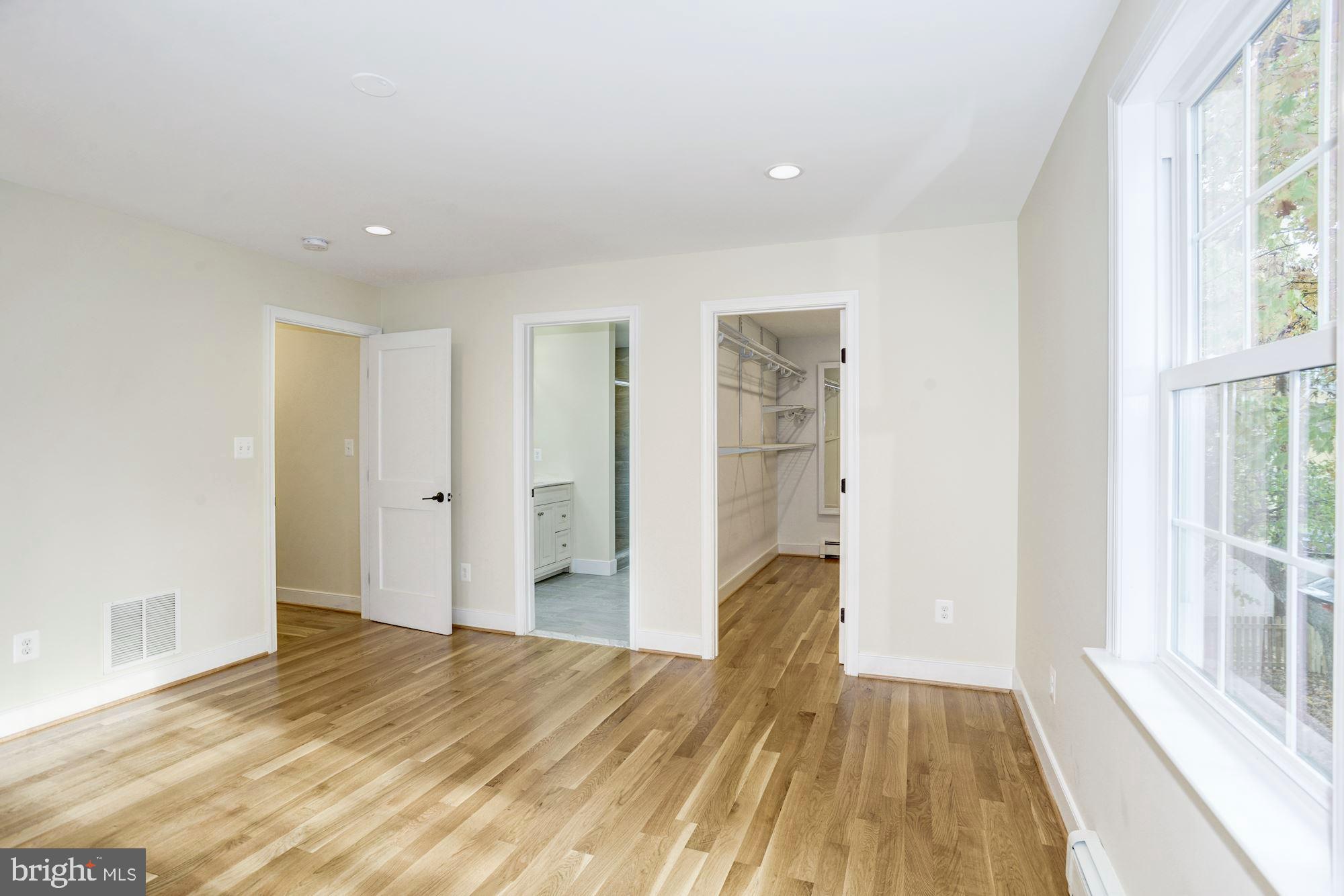 CLAREMONT - Residential