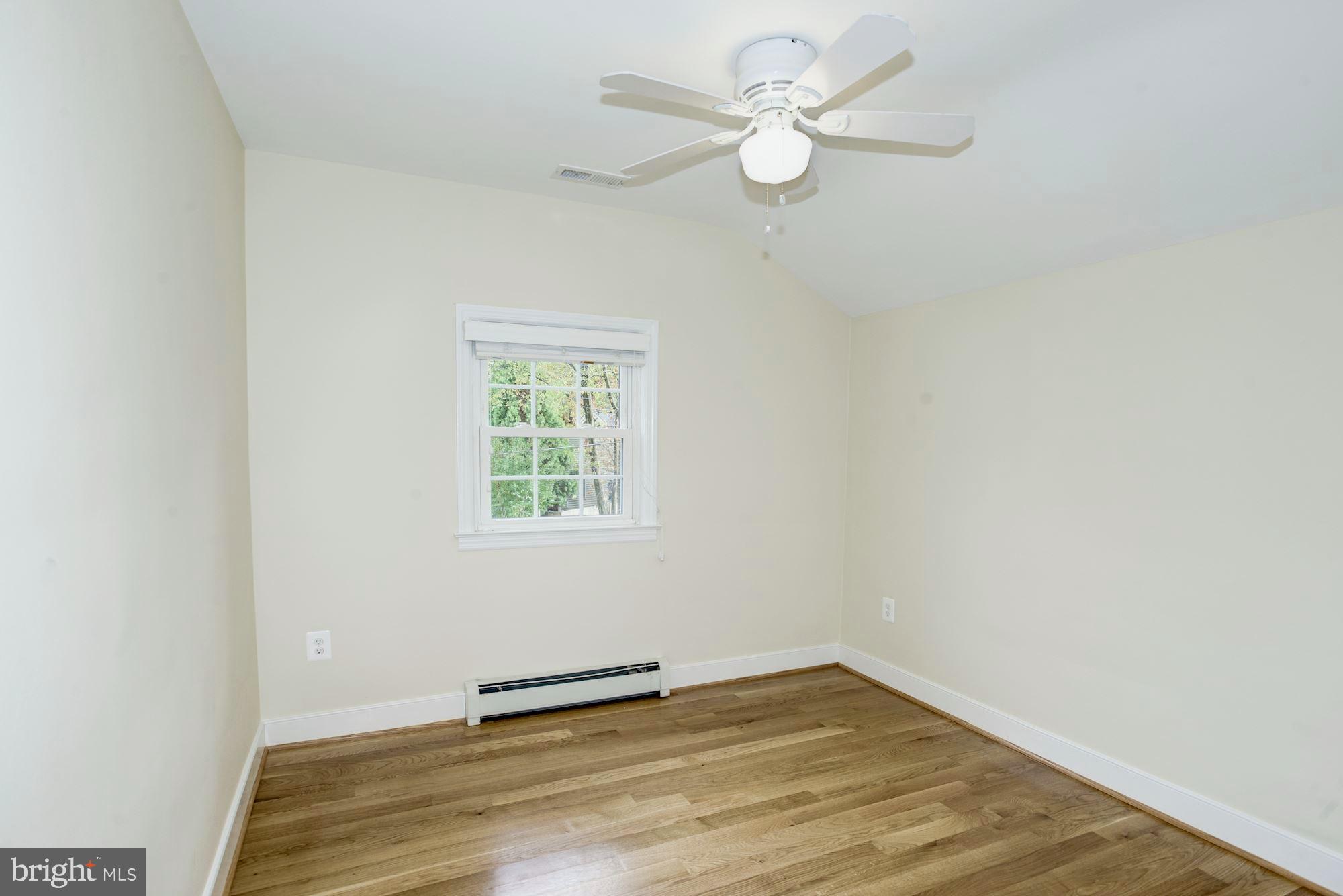 CLAREMONT - Residential