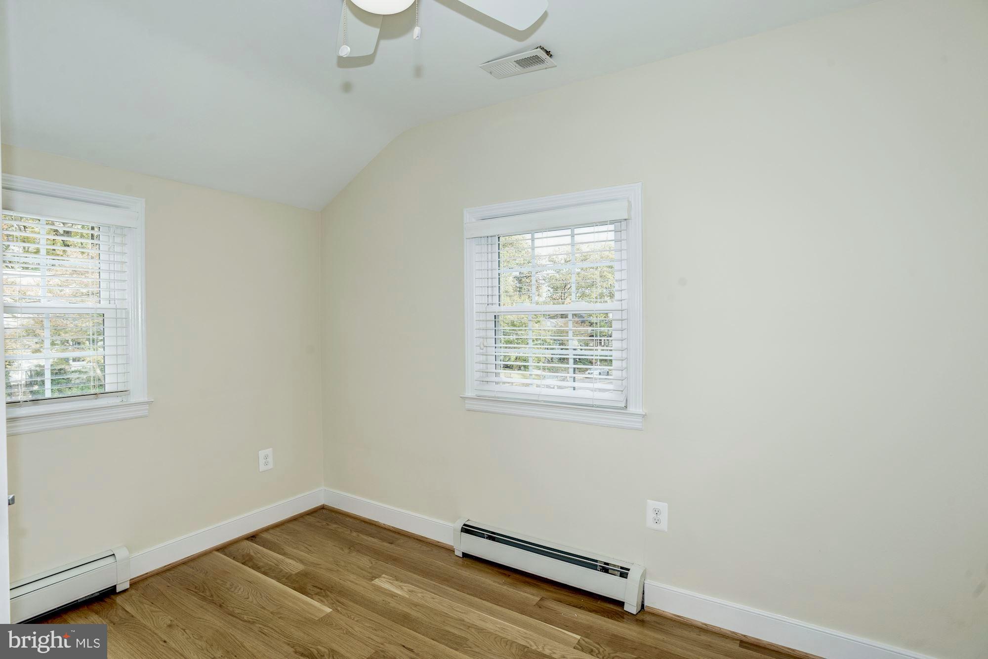 CLAREMONT - Residential