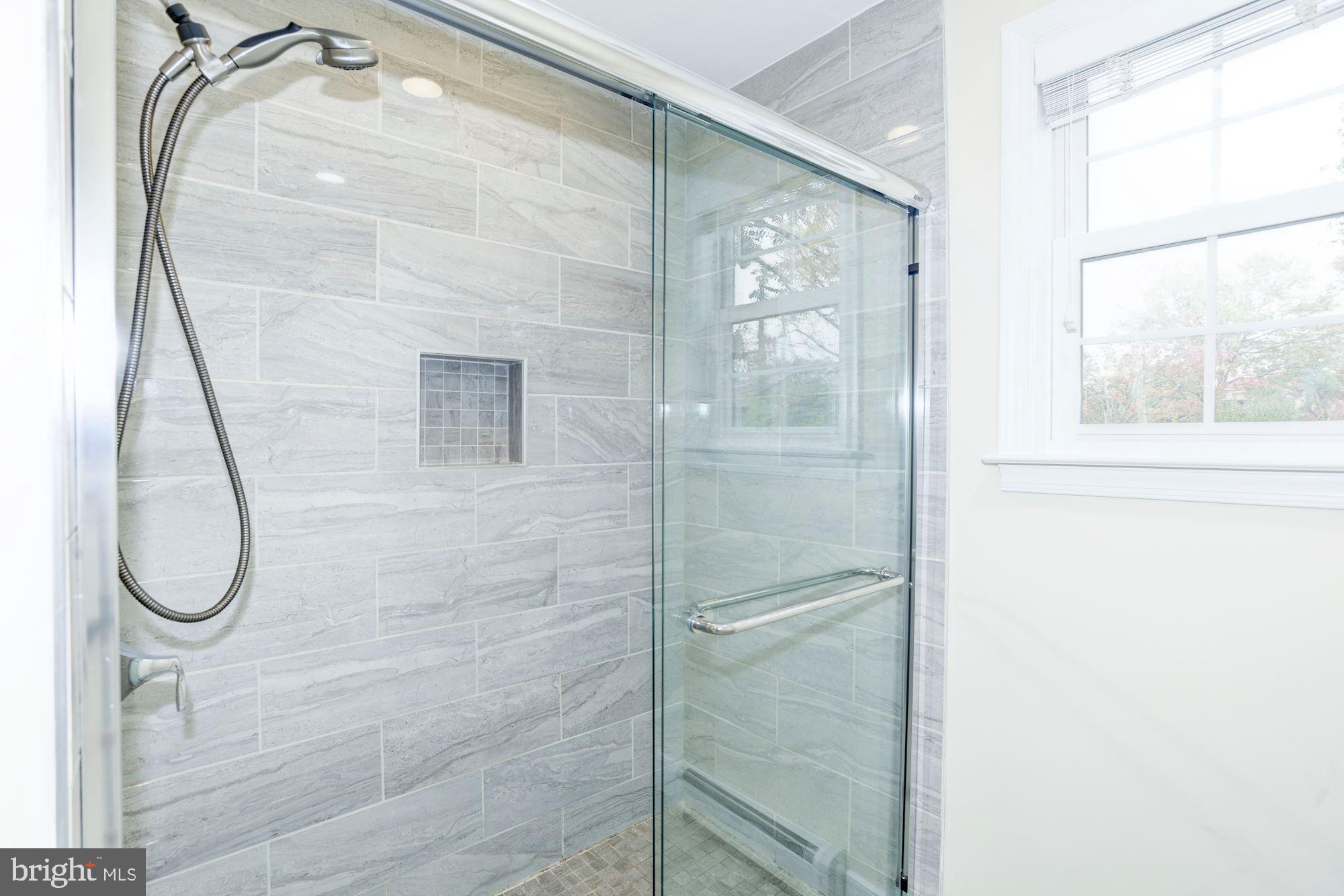 CLAREMONT - Residential