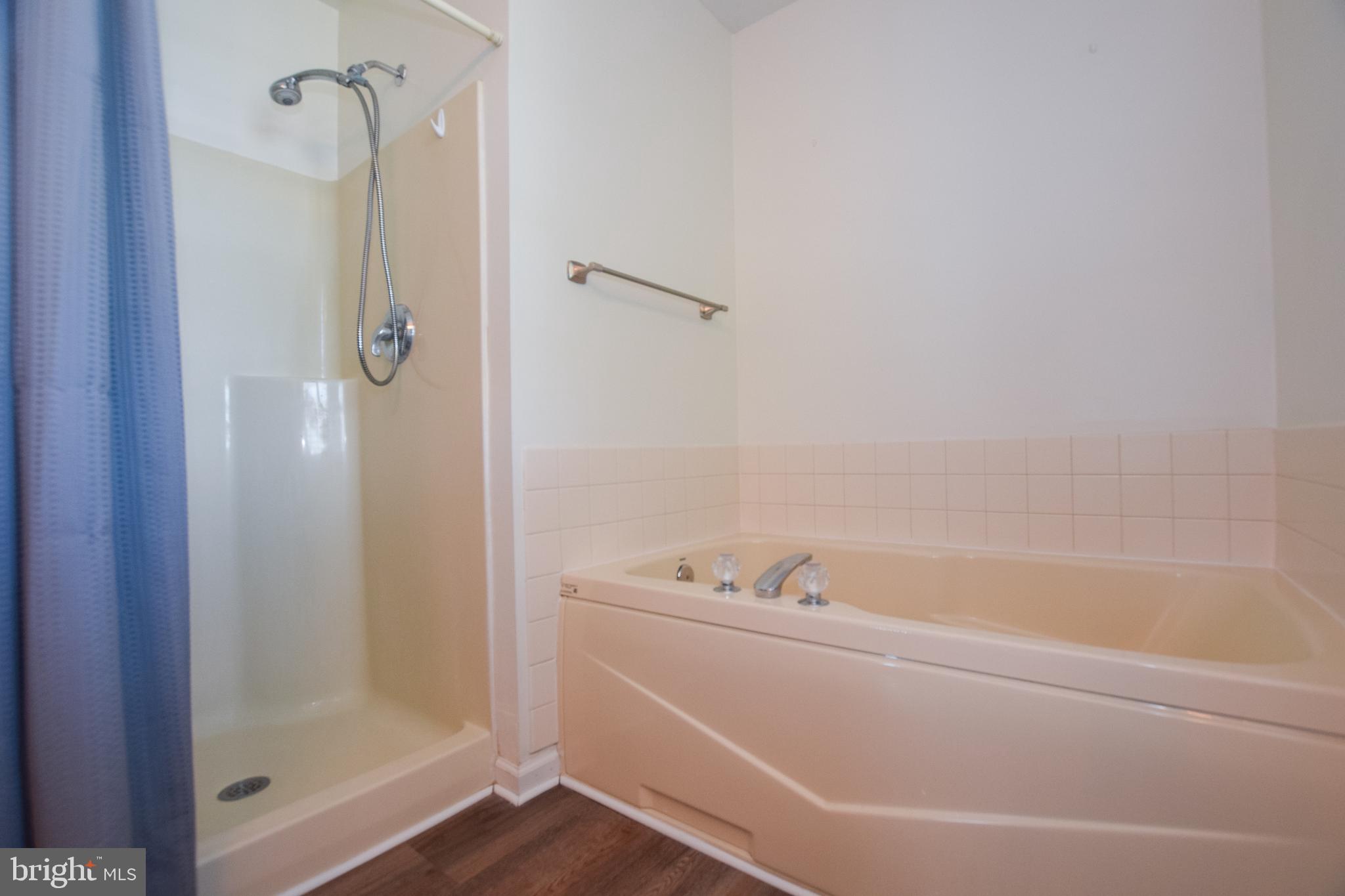 BRIAR RUN - Residential