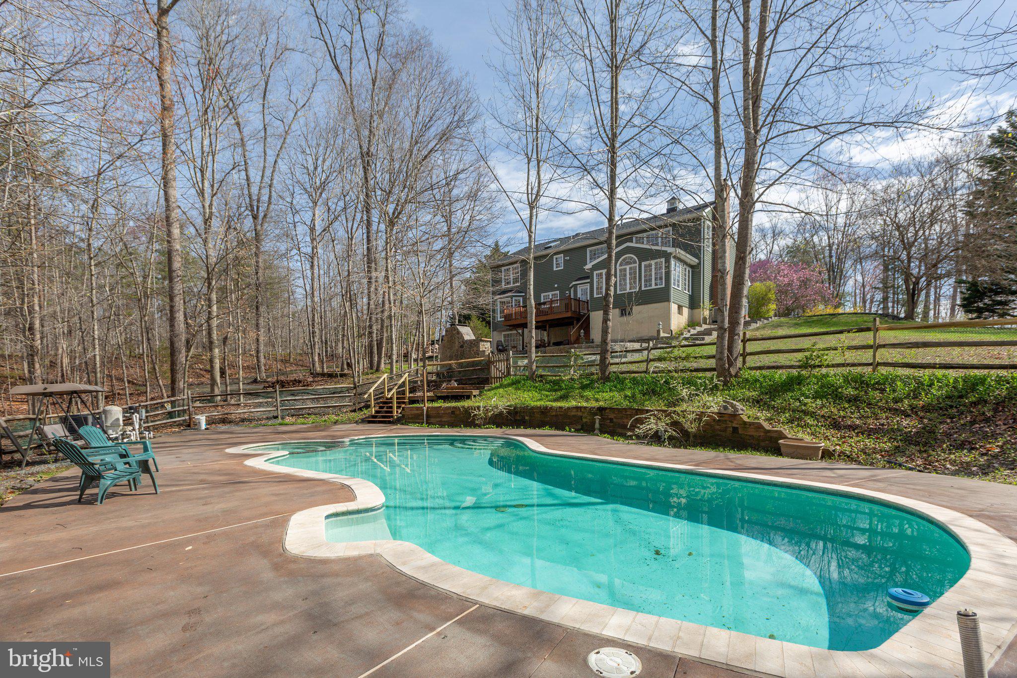 WATER EDGE ESTATES - Residential