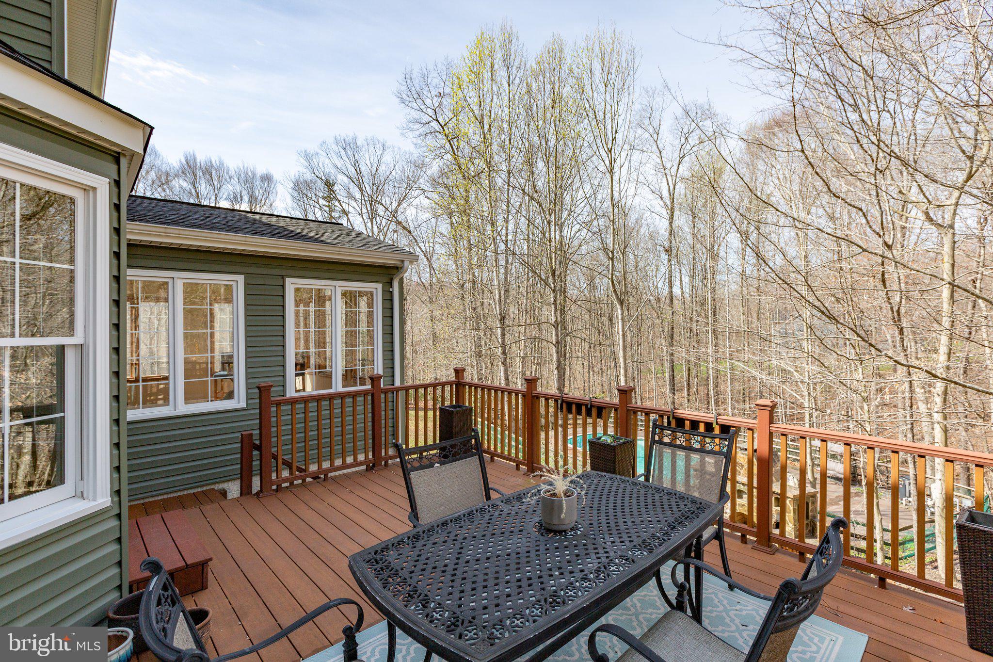 WATER EDGE ESTATES - Residential