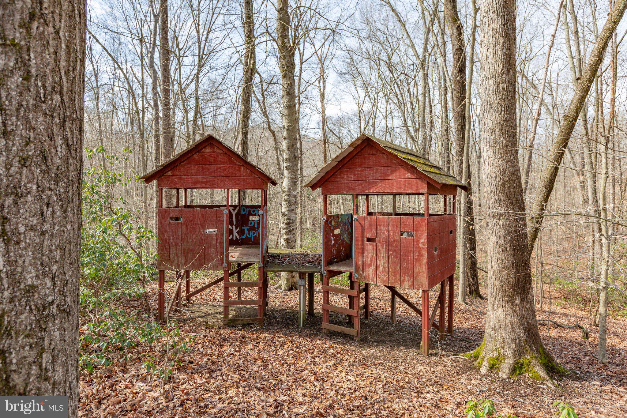 WATER EDGE ESTATES - Residential