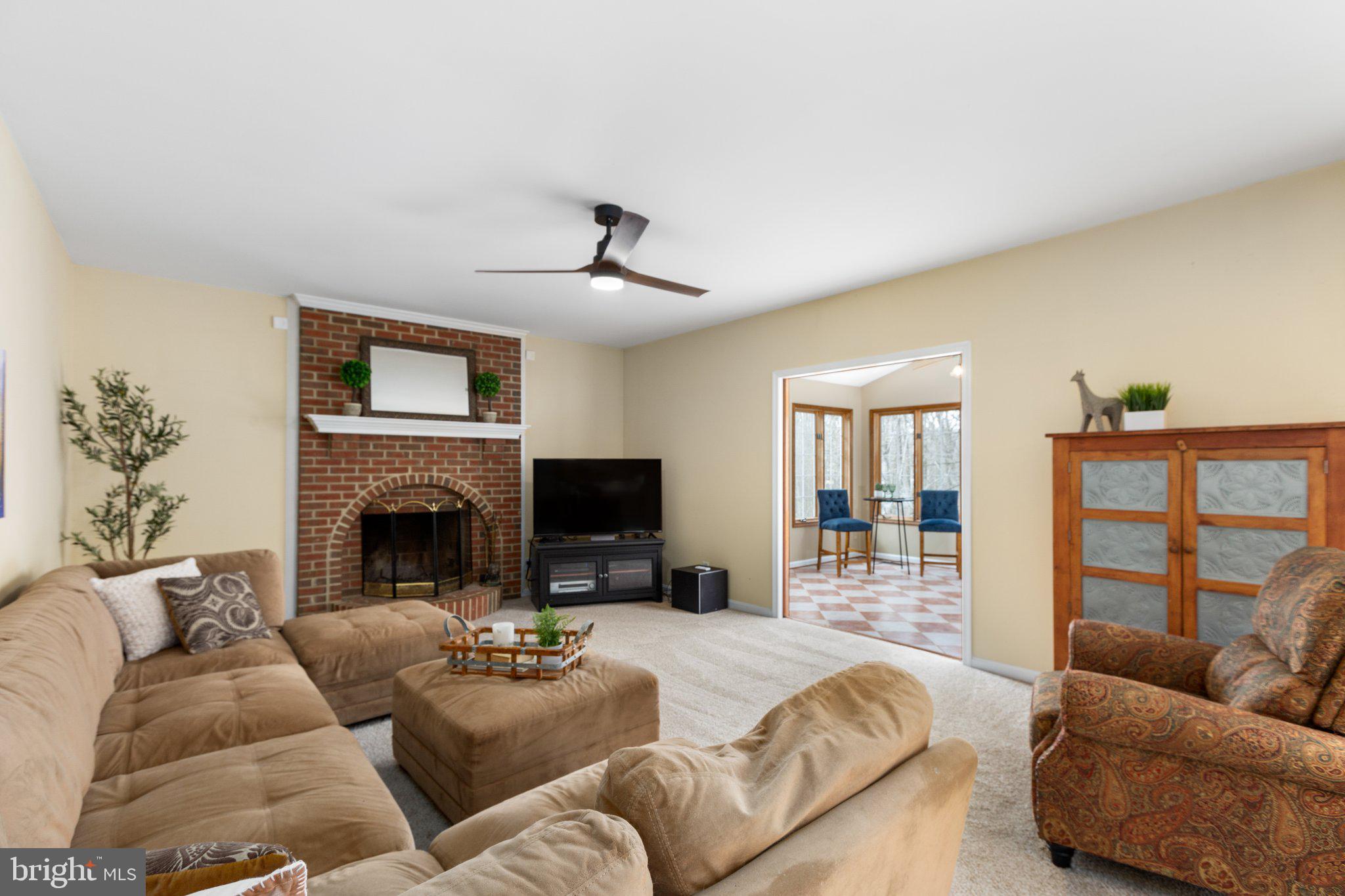 WATER EDGE ESTATES - Residential