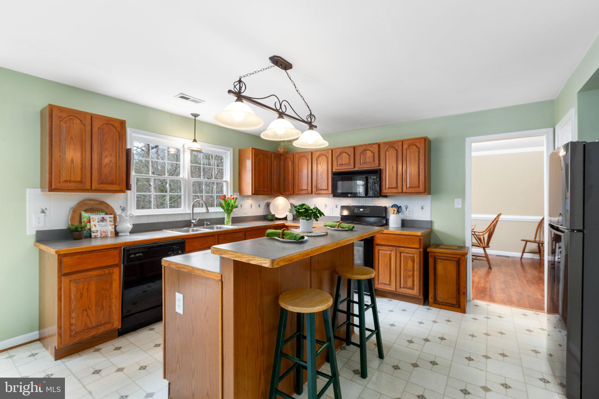 WATER EDGE ESTATES - Residential