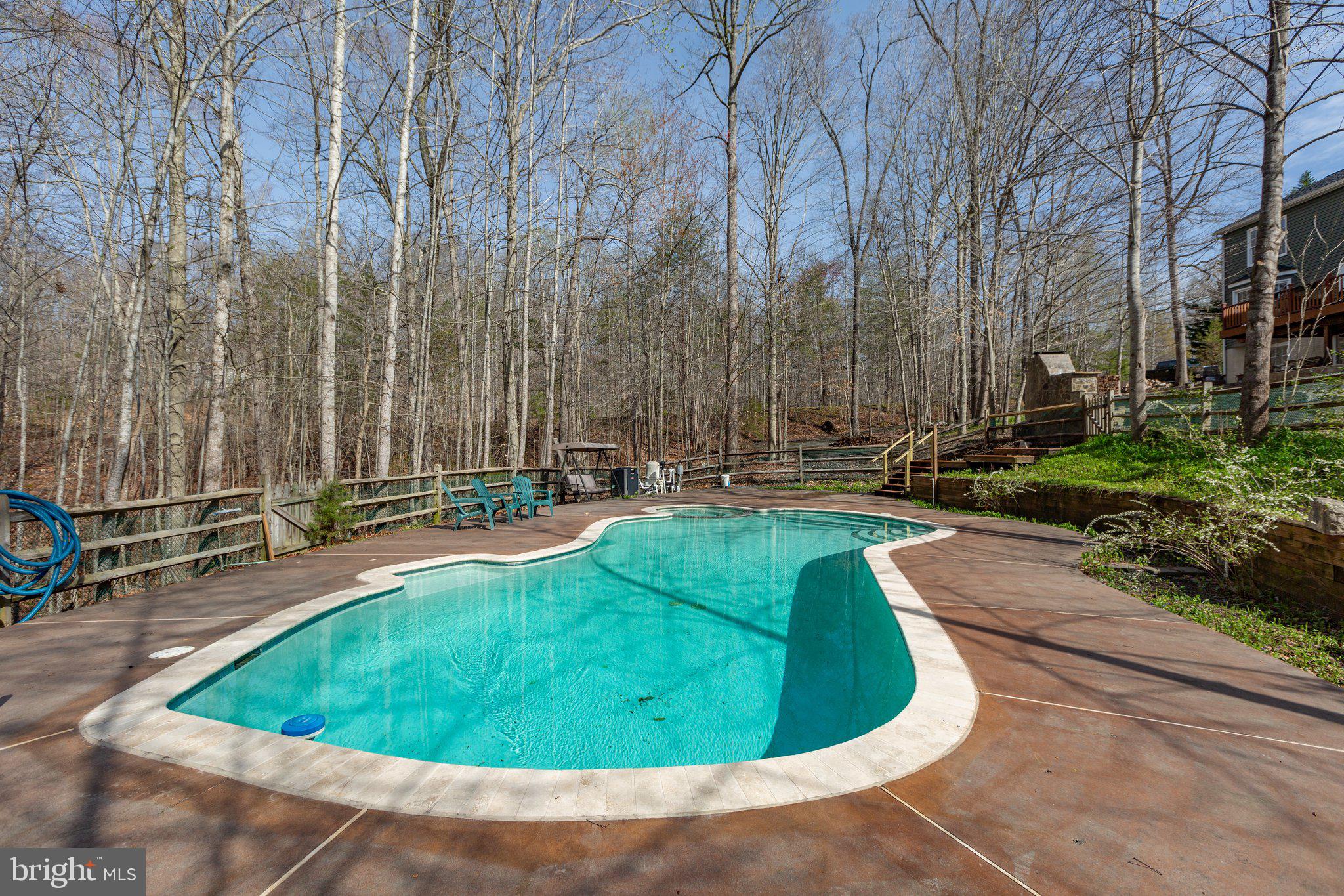 WATER EDGE ESTATES - Residential