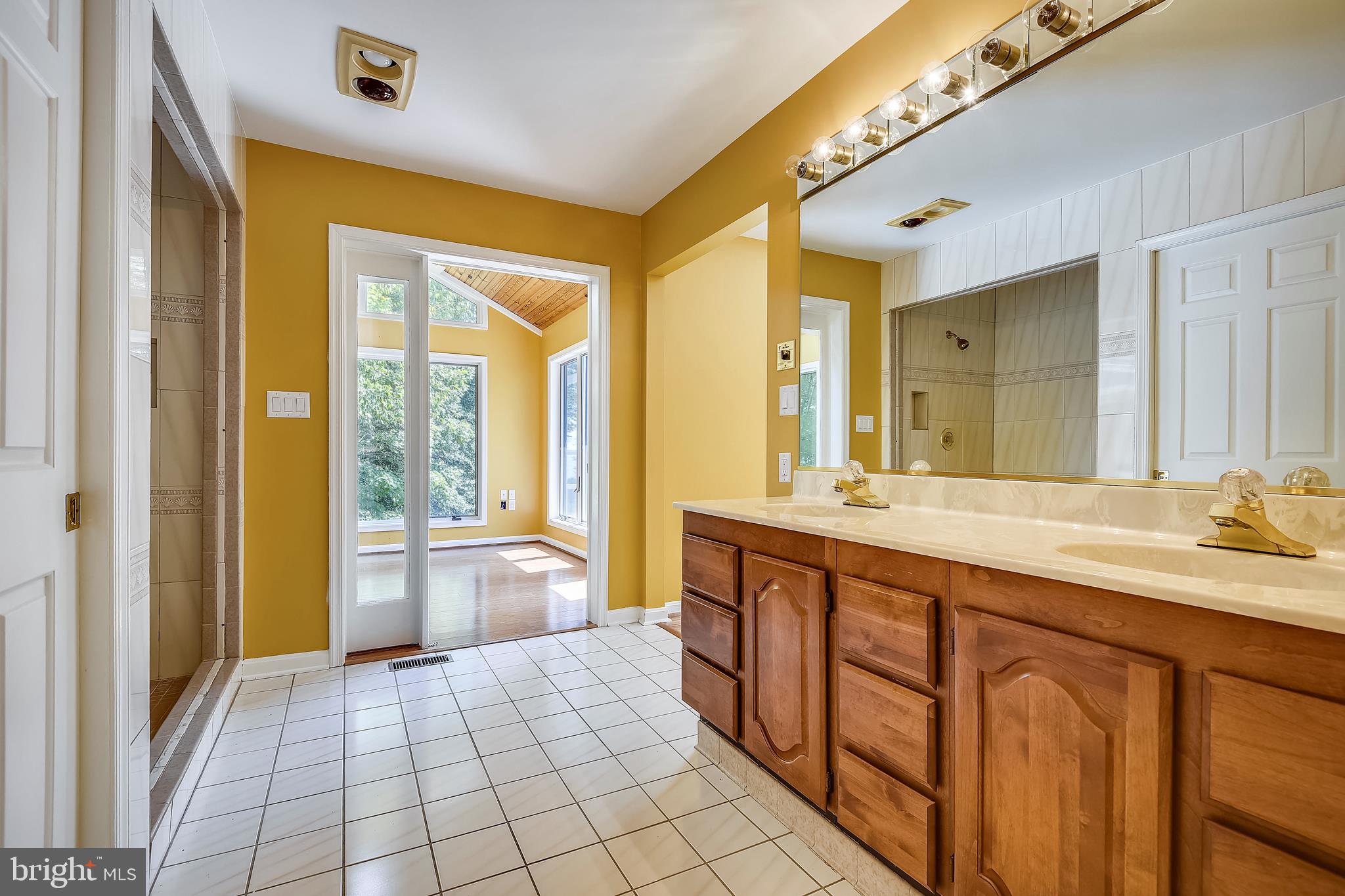 CEDAR POINT - Residential