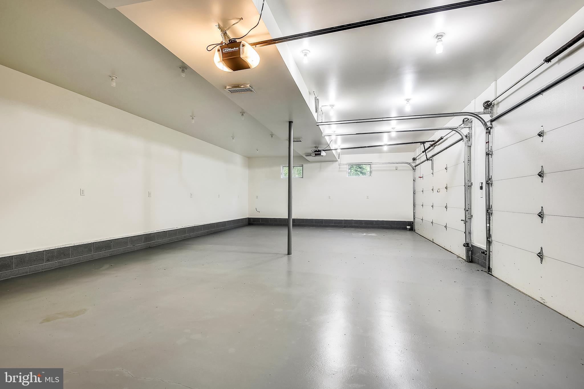 CEDAR POINT - Residential