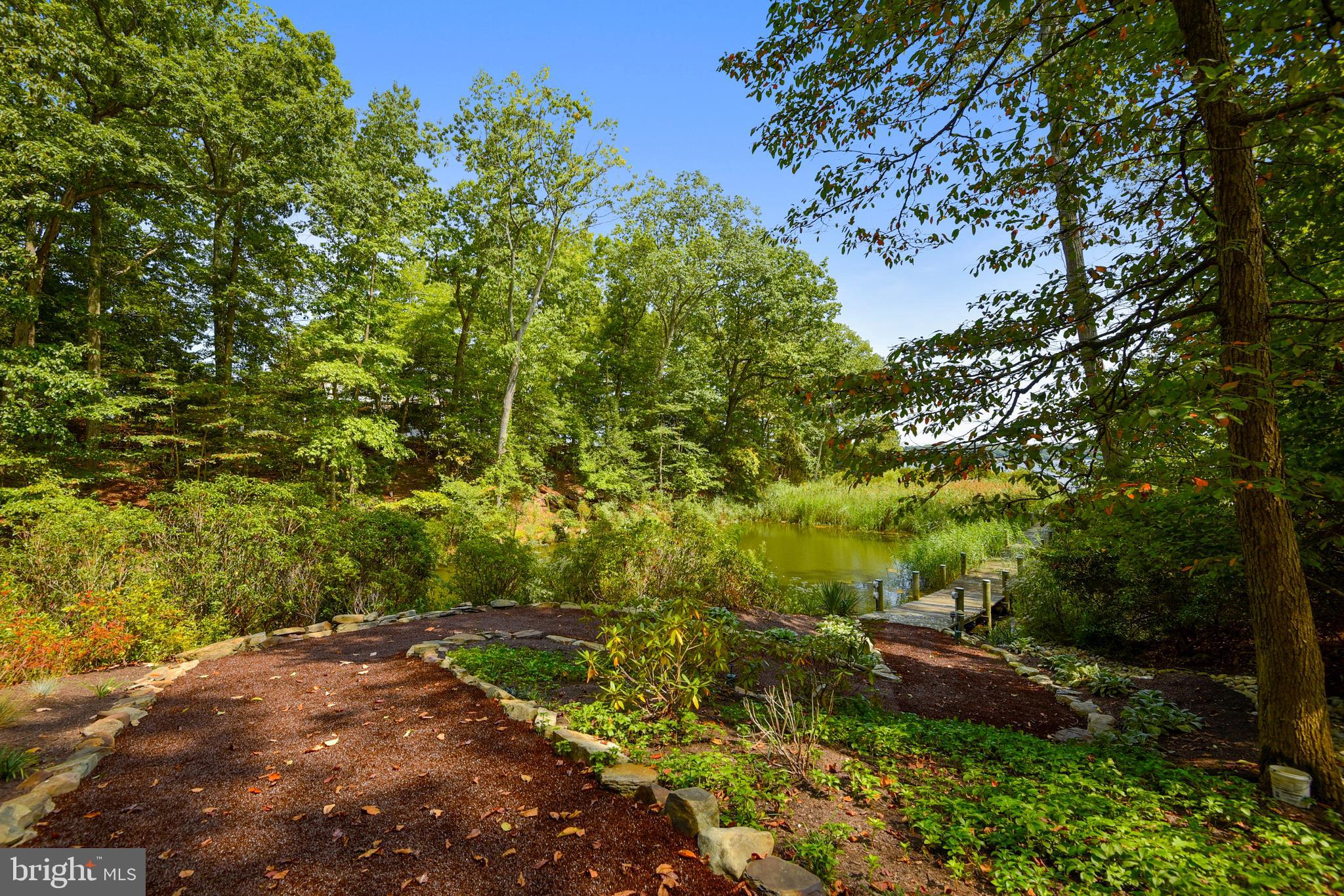 CEDAR POINT - Residential