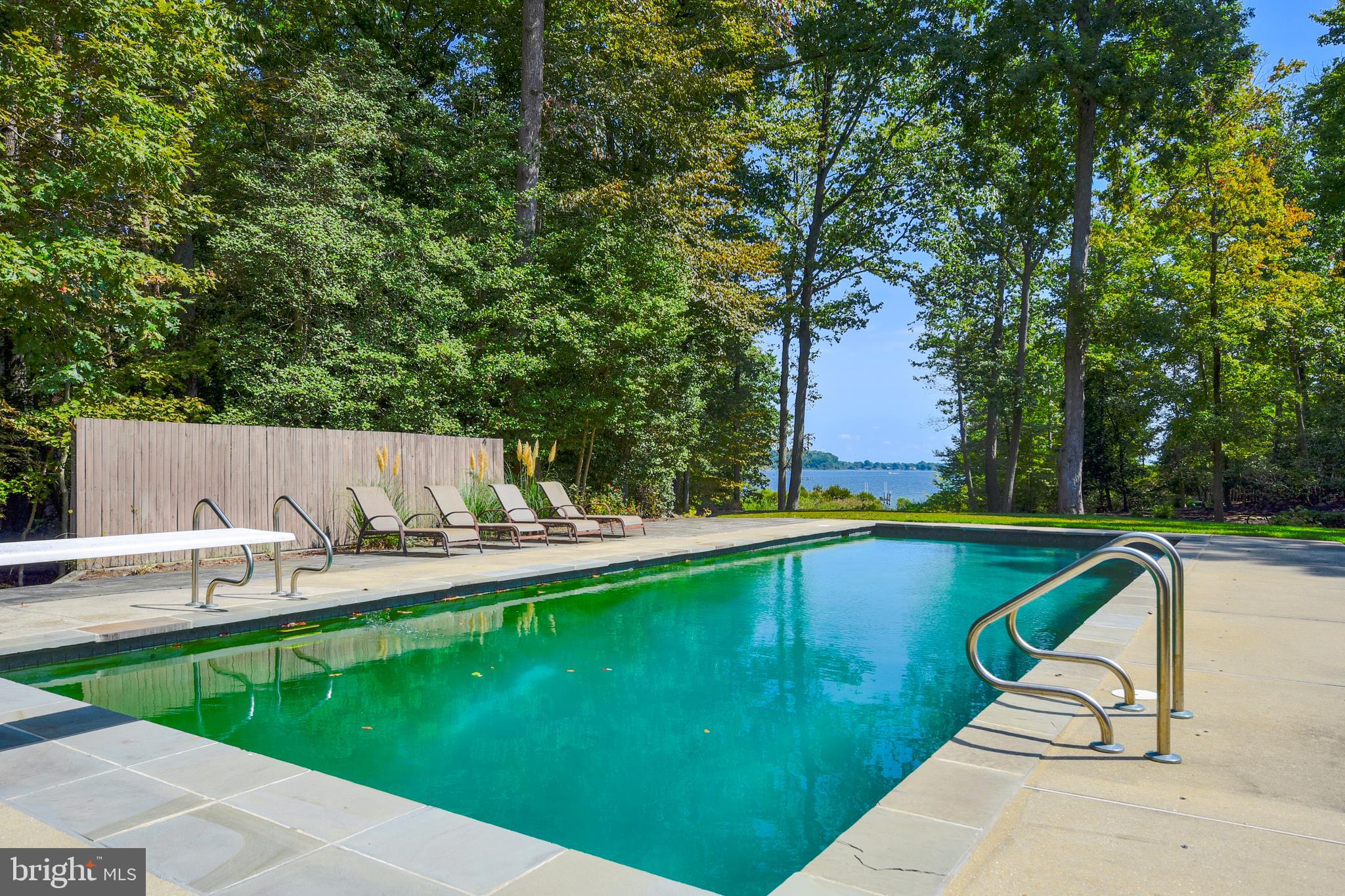 CEDAR POINT - Residential