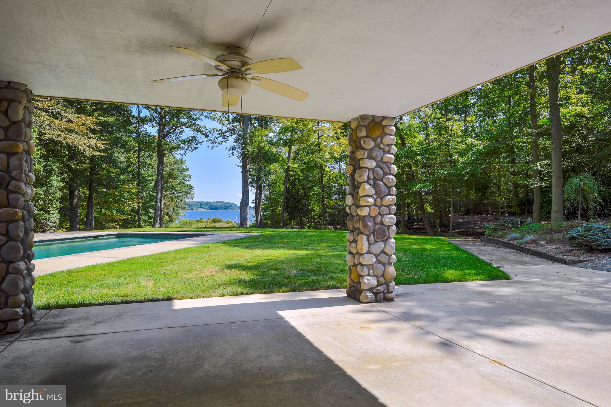 CEDAR POINT - Residential