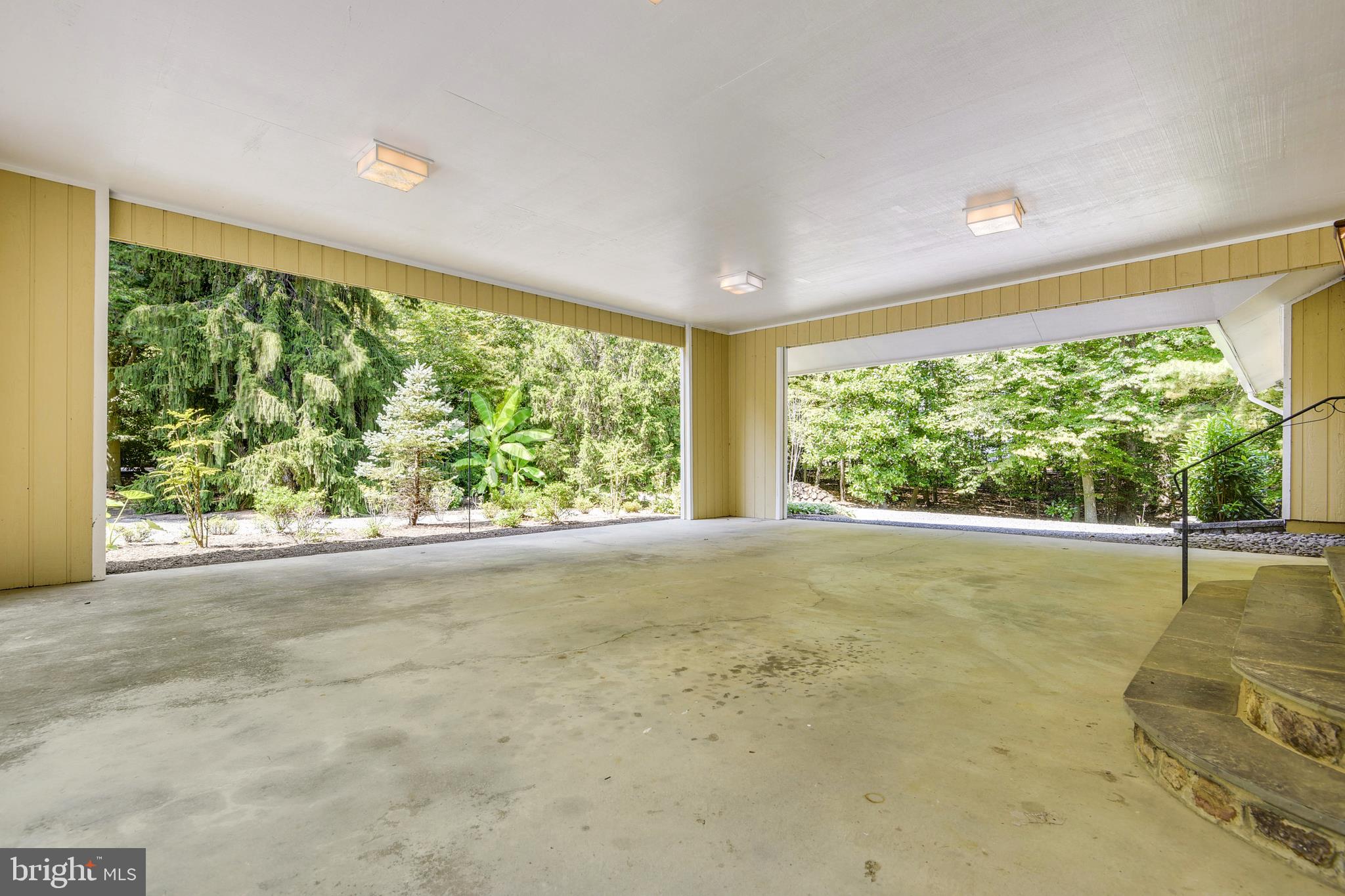 CEDAR POINT - Residential