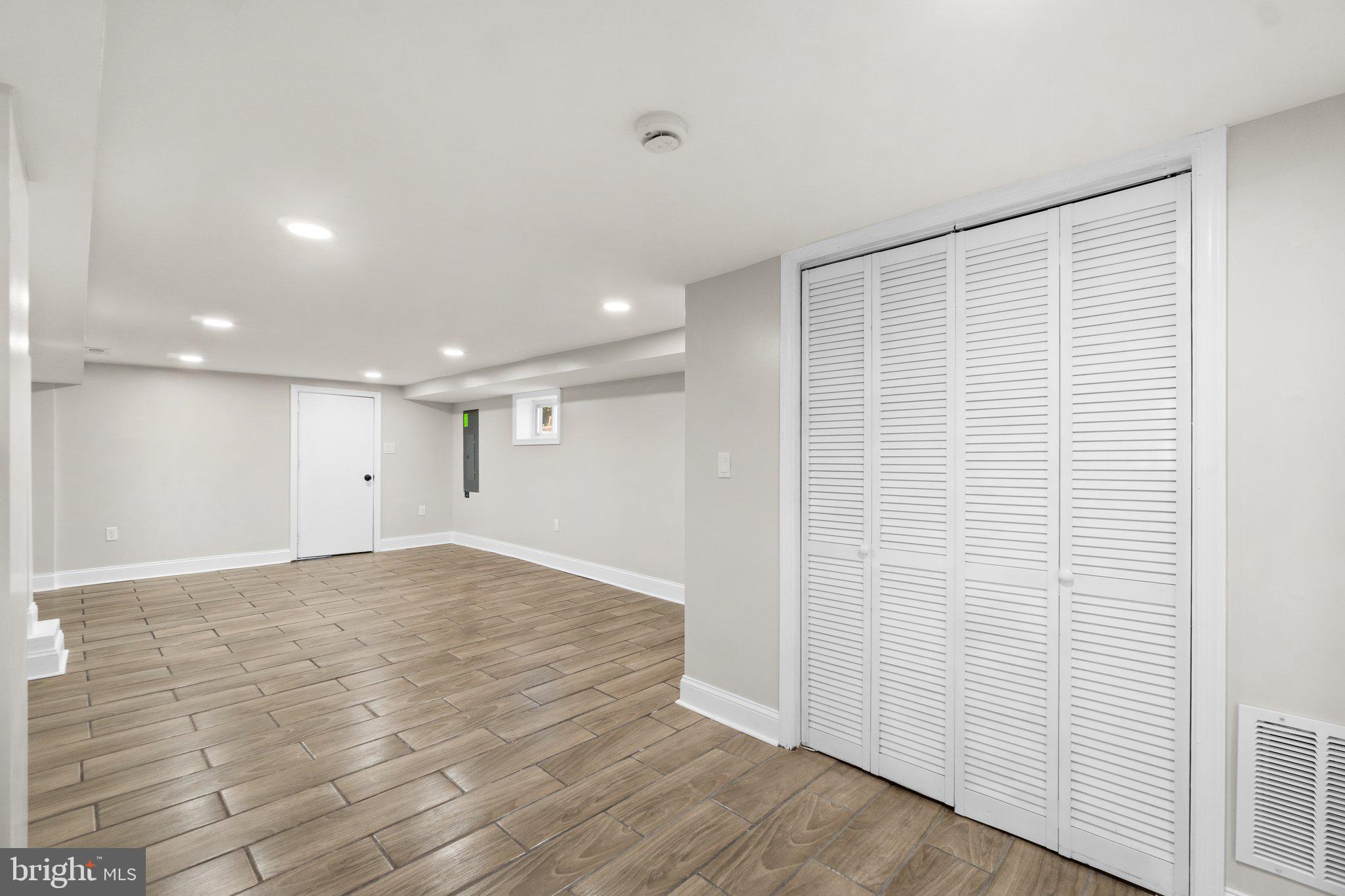 WALTHERSON - Residential