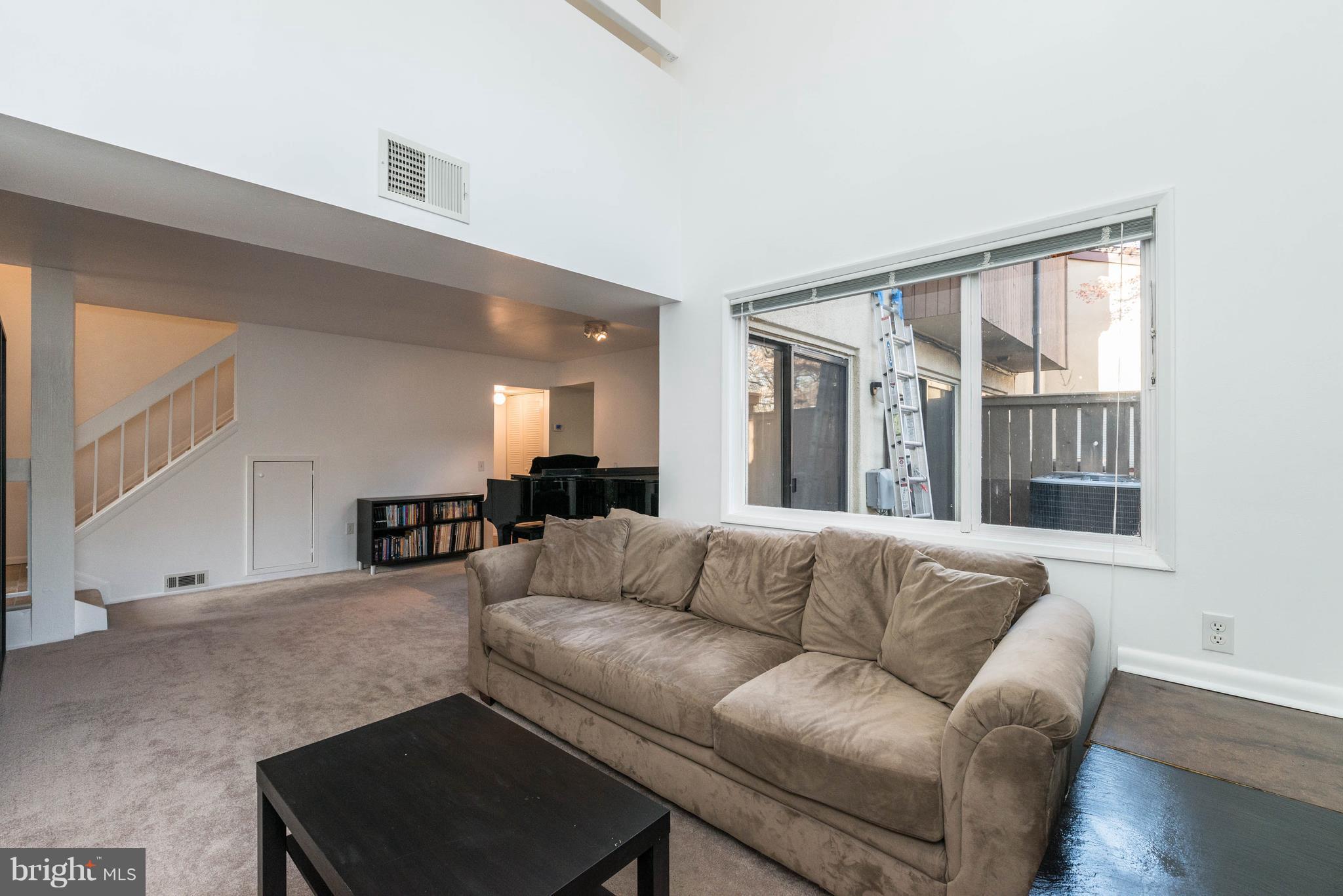 SIERRA VILLAS - Residential