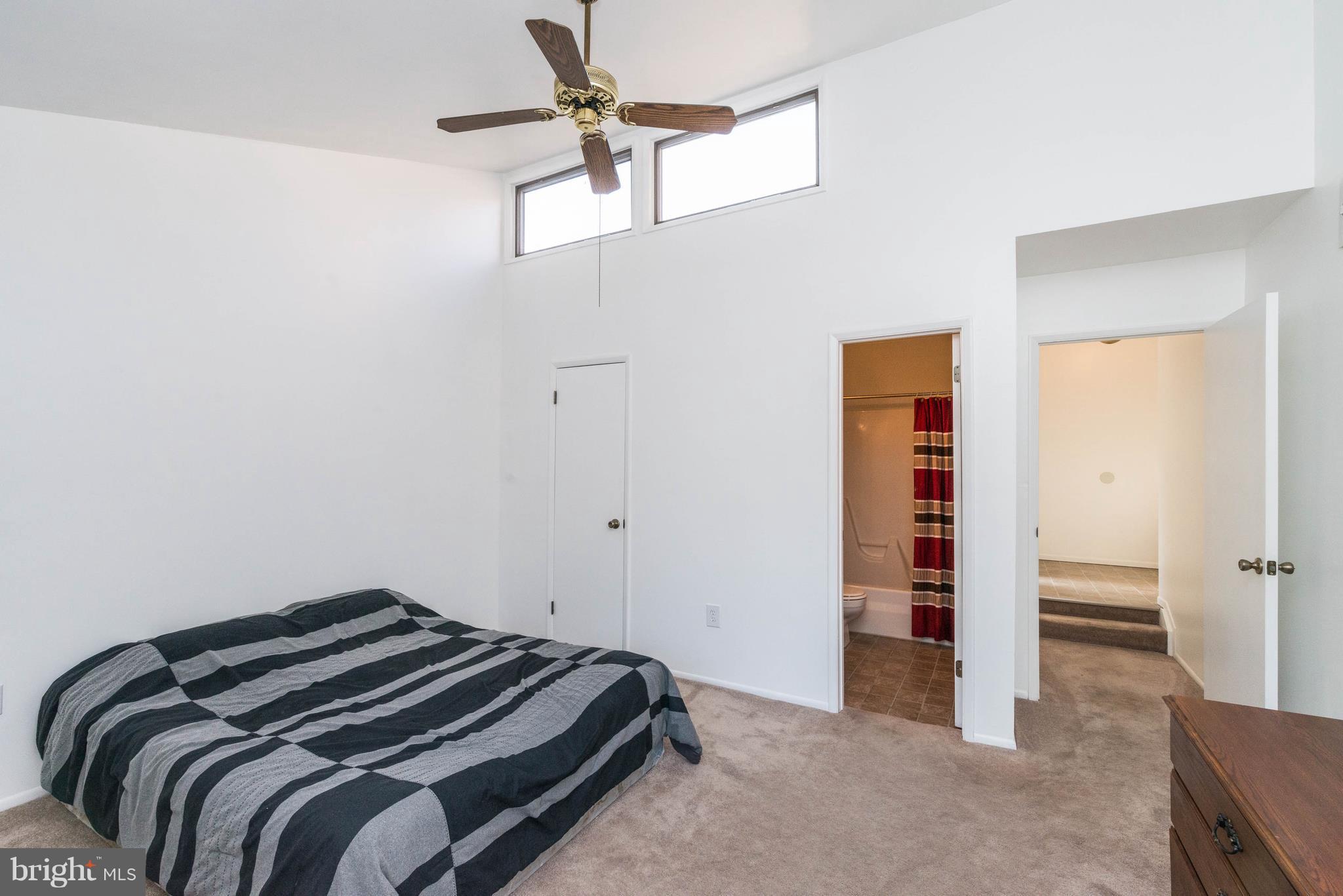 SIERRA VILLAS - Residential