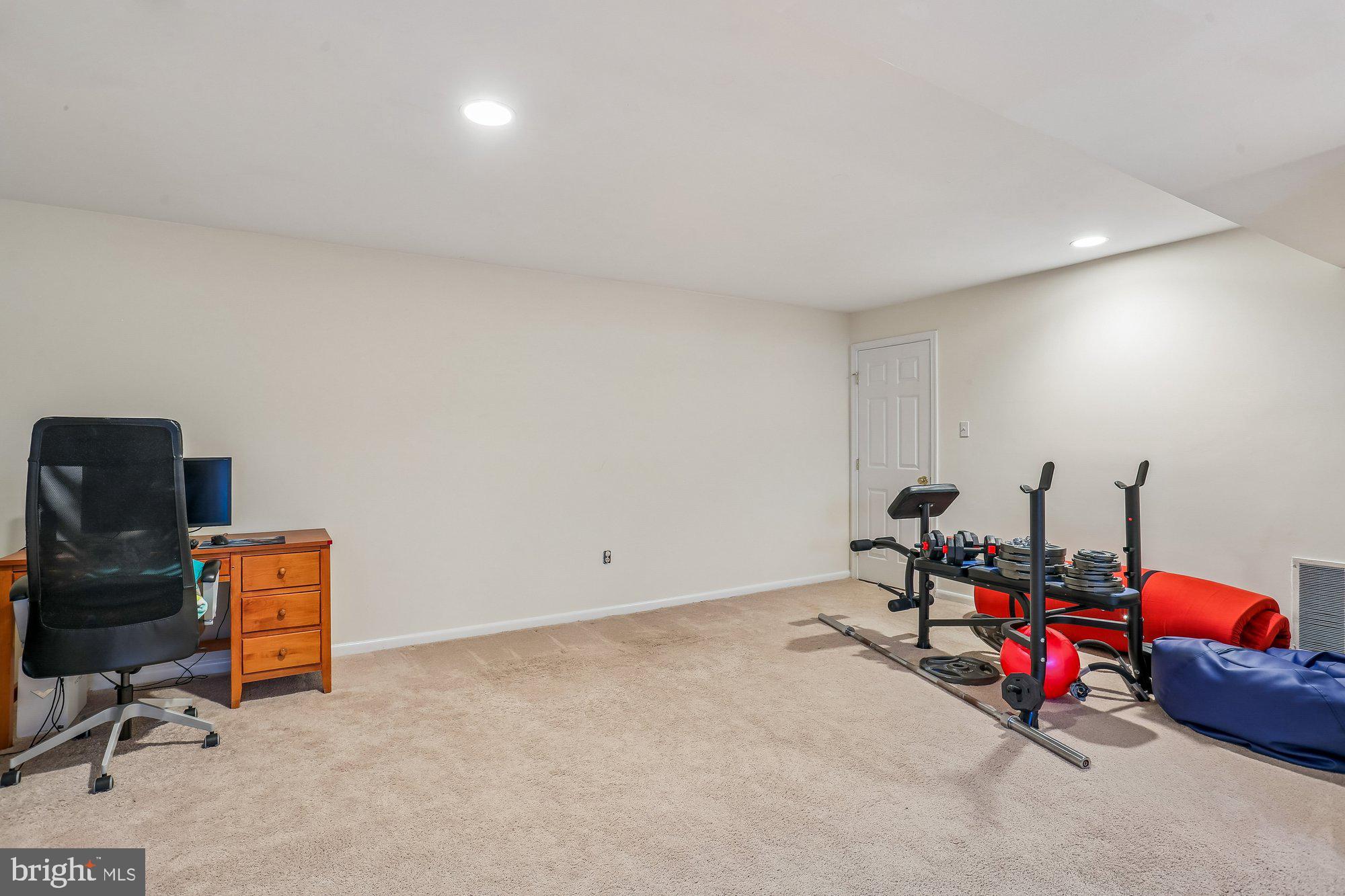 REGENCY ESTATES - Residential