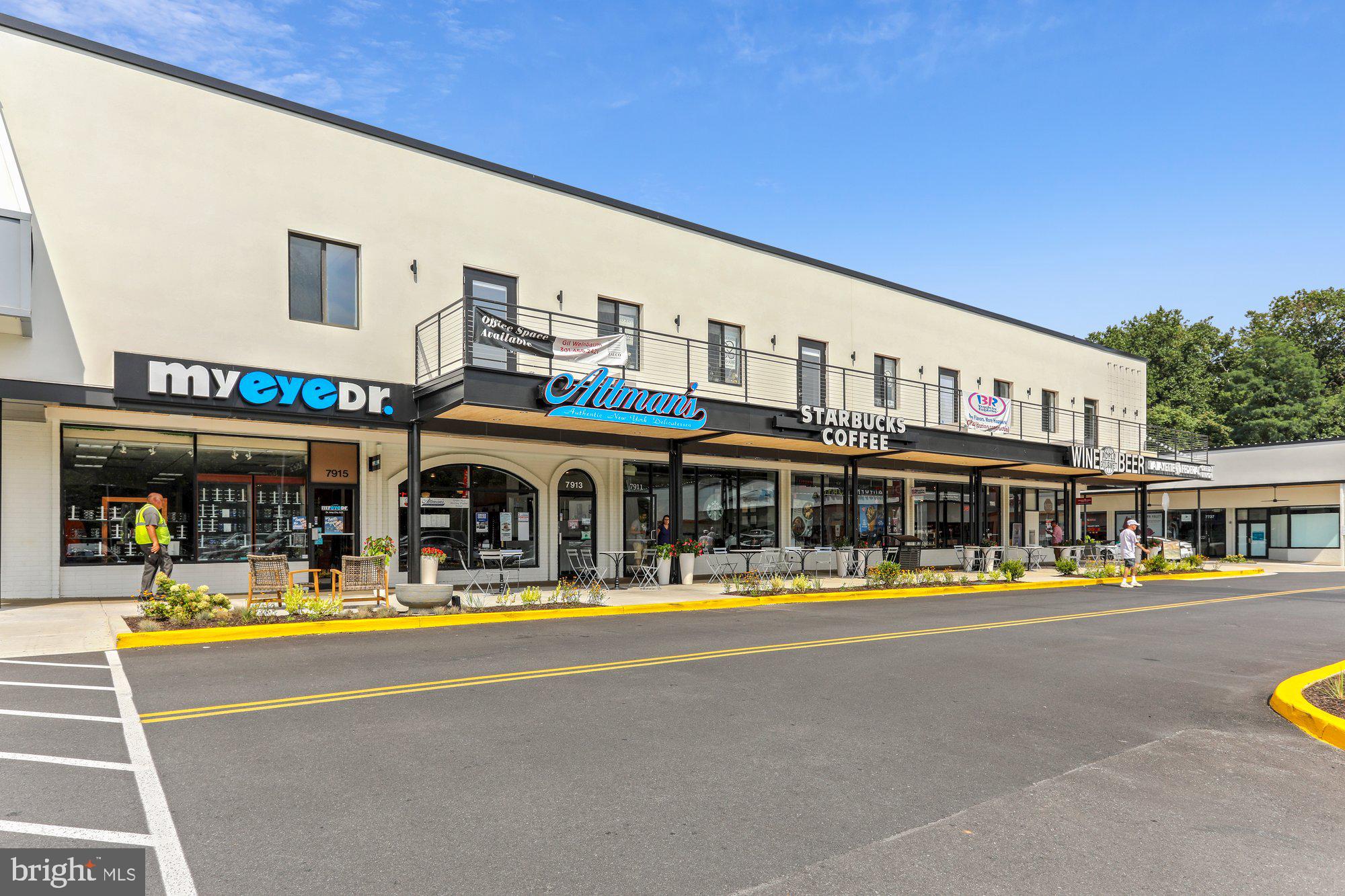 REGENCY ESTATES - Residential