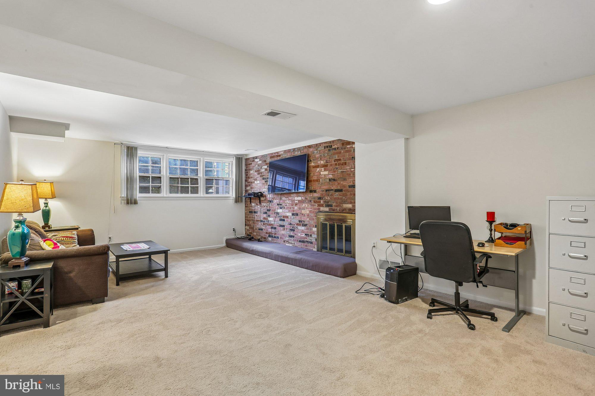 REGENCY ESTATES - Residential