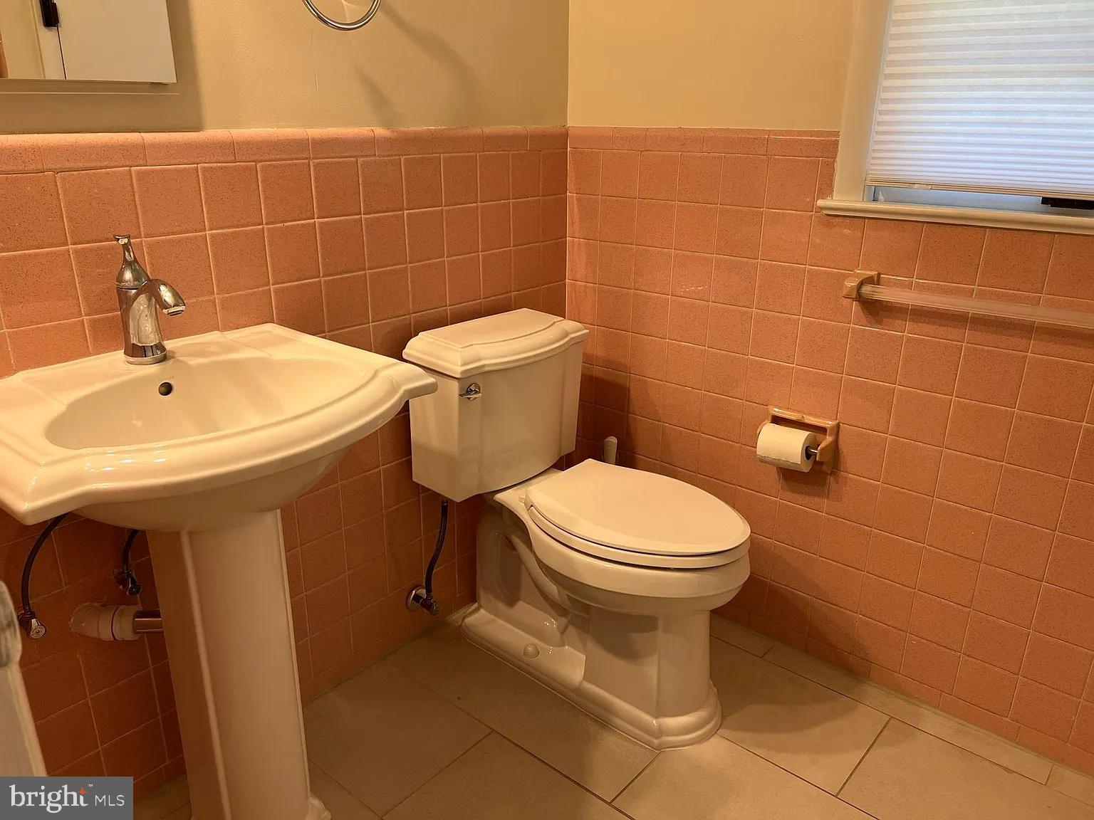 KENWOOD PARK - Residential Lease