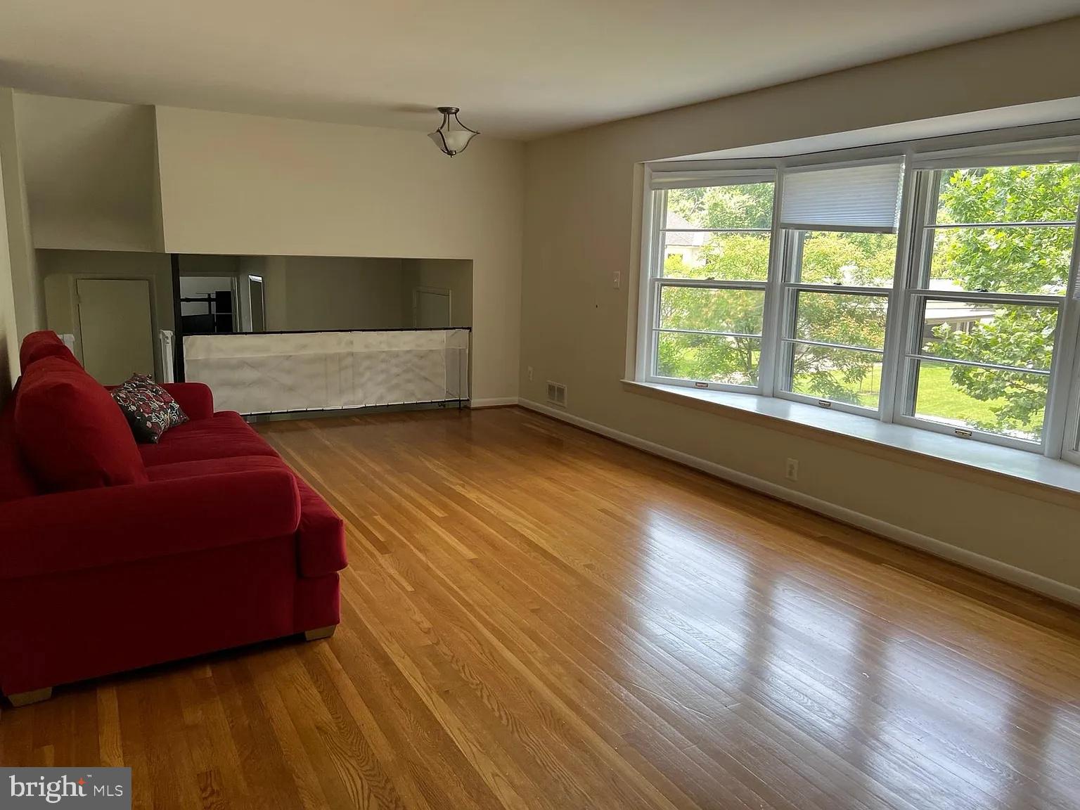 KENWOOD PARK - Residential Lease