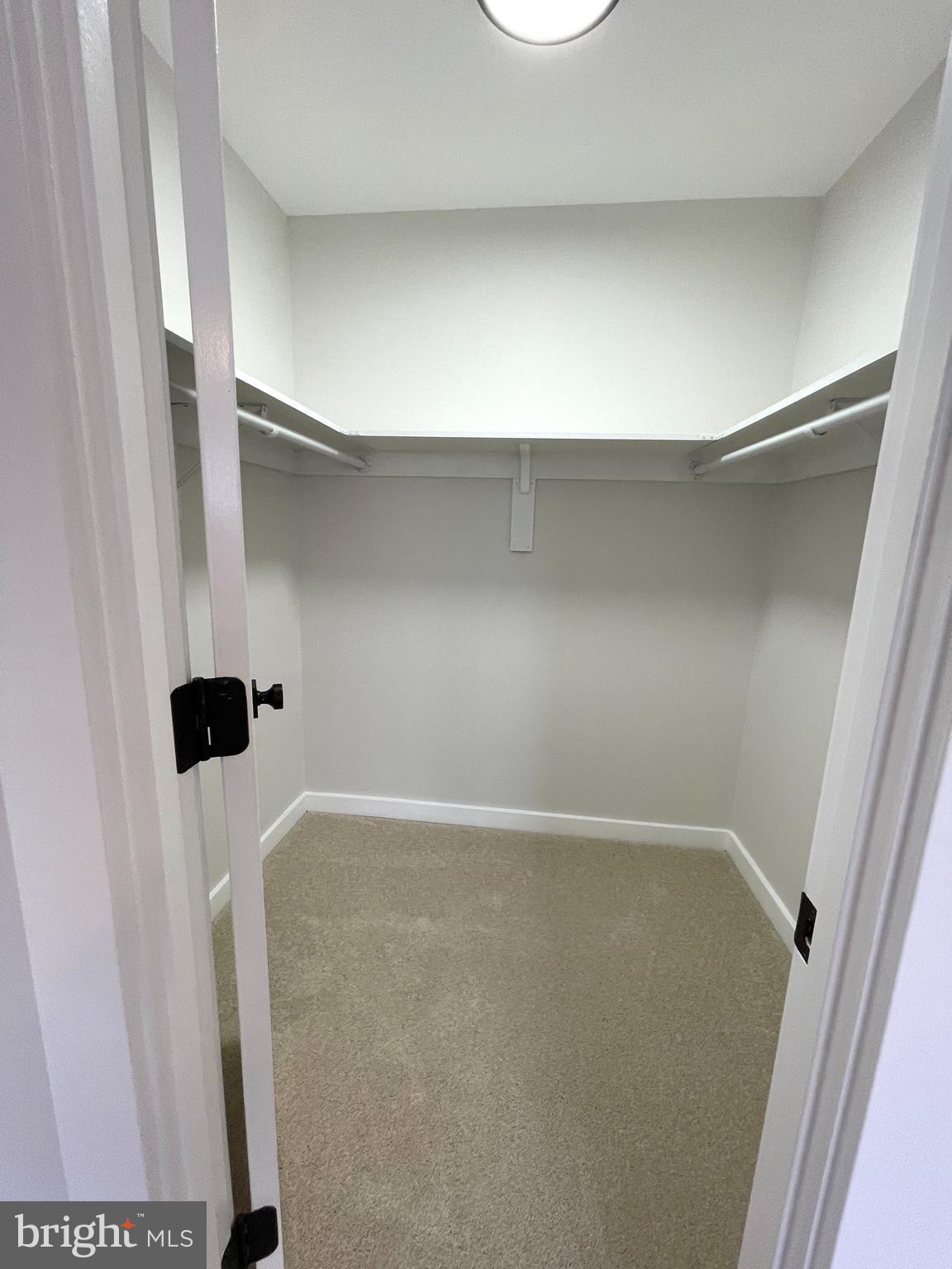 GEORGE MASON VILLAGE - Residential