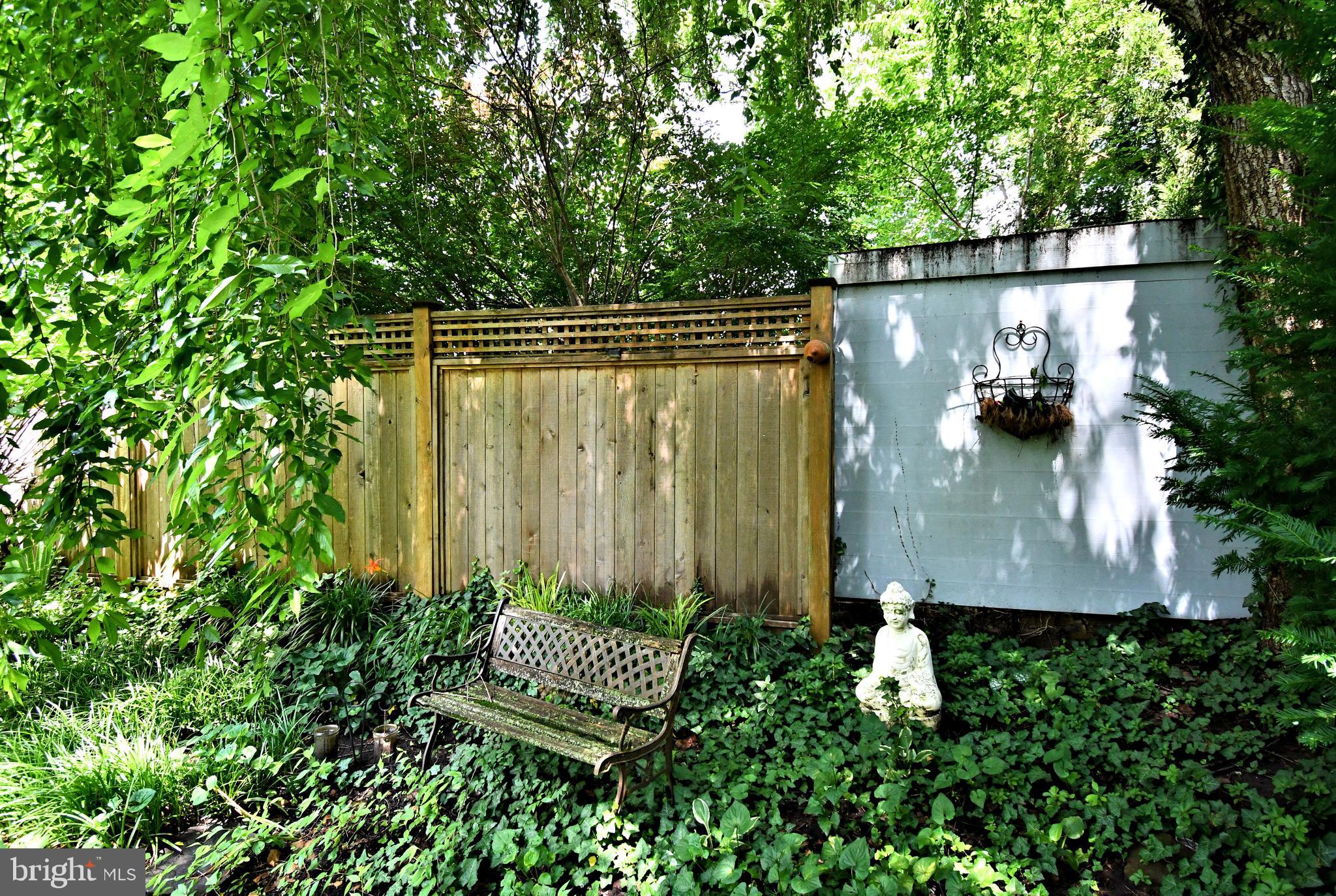 DOYLESTOWN BORO - Residential Lease