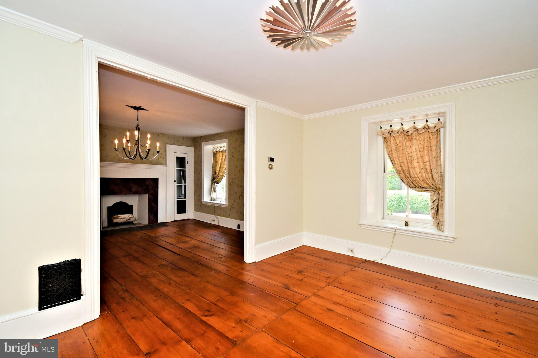 DOYLESTOWN BORO - Residential Lease