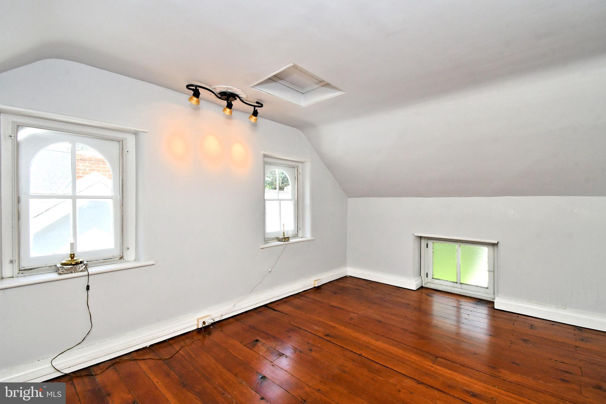 DOYLESTOWN BORO - Residential Lease