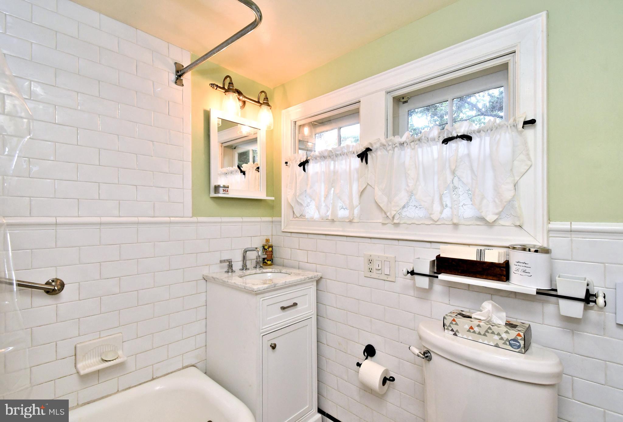 DOYLESTOWN BORO - Residential Lease