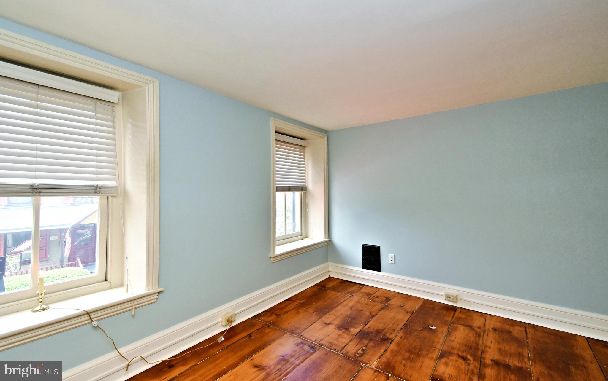 DOYLESTOWN BORO - Residential Lease