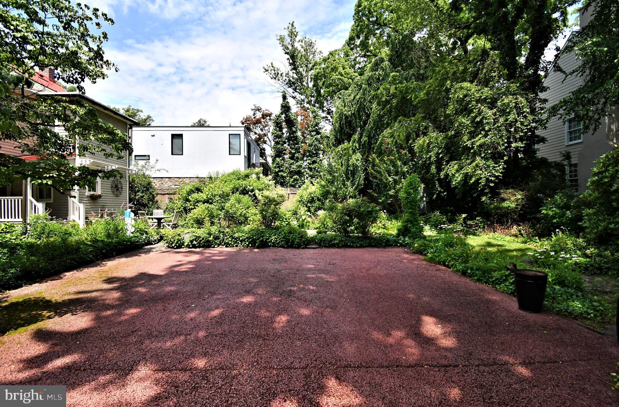 DOYLESTOWN BORO - Residential Lease