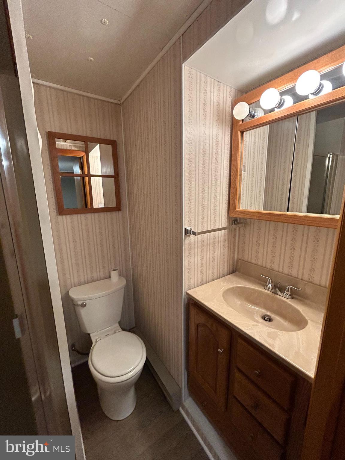 LONG VIEW HEIGHTS - Residential Lease