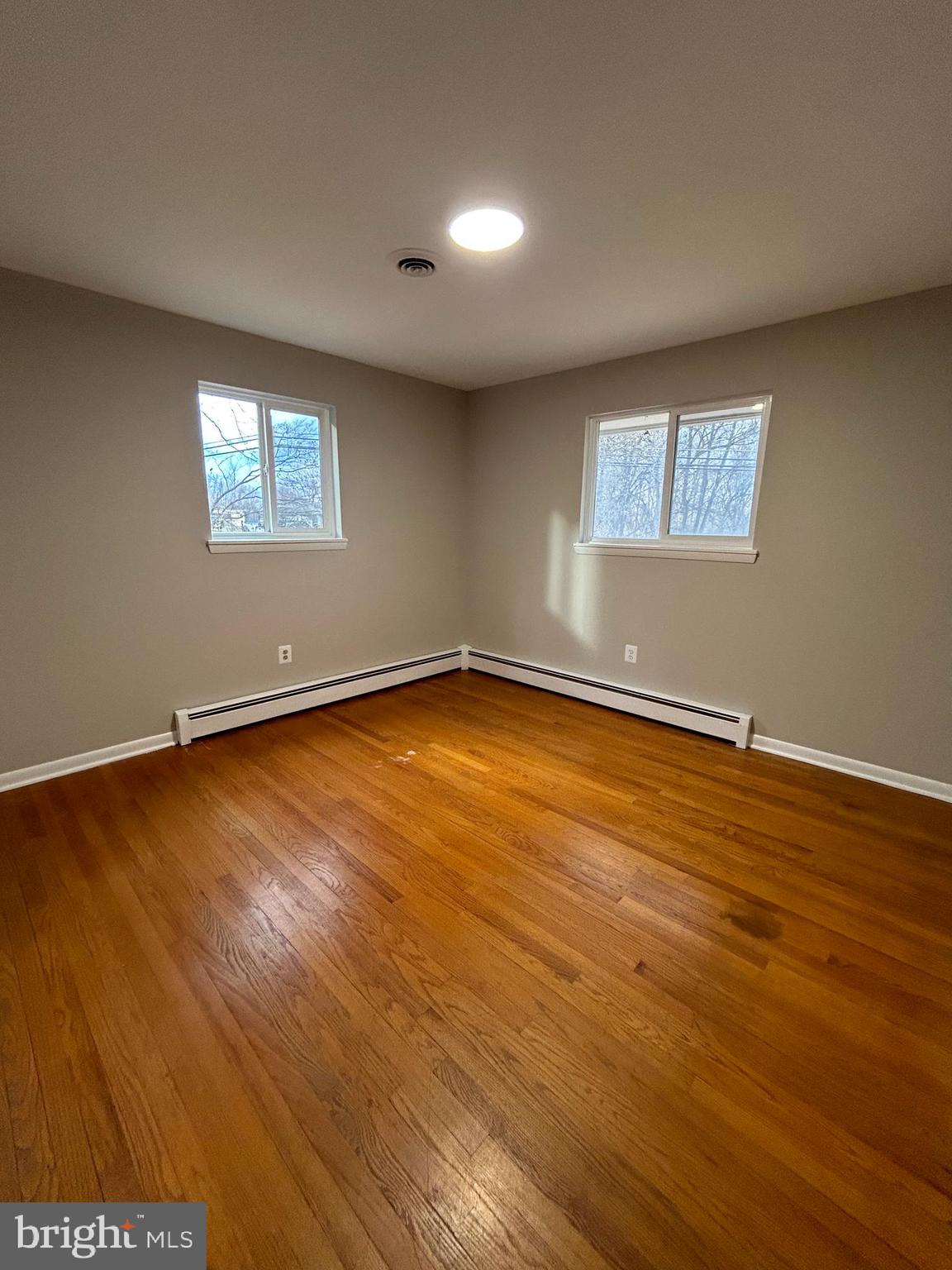 LONG VIEW HEIGHTS - Residential Lease