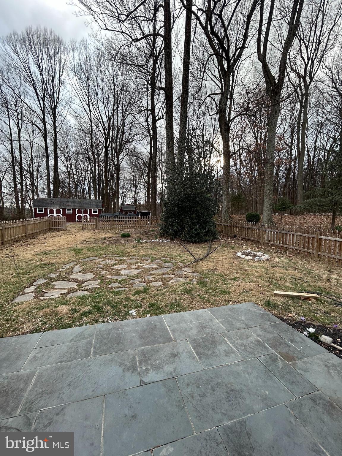 LONG VIEW HEIGHTS - Residential Lease