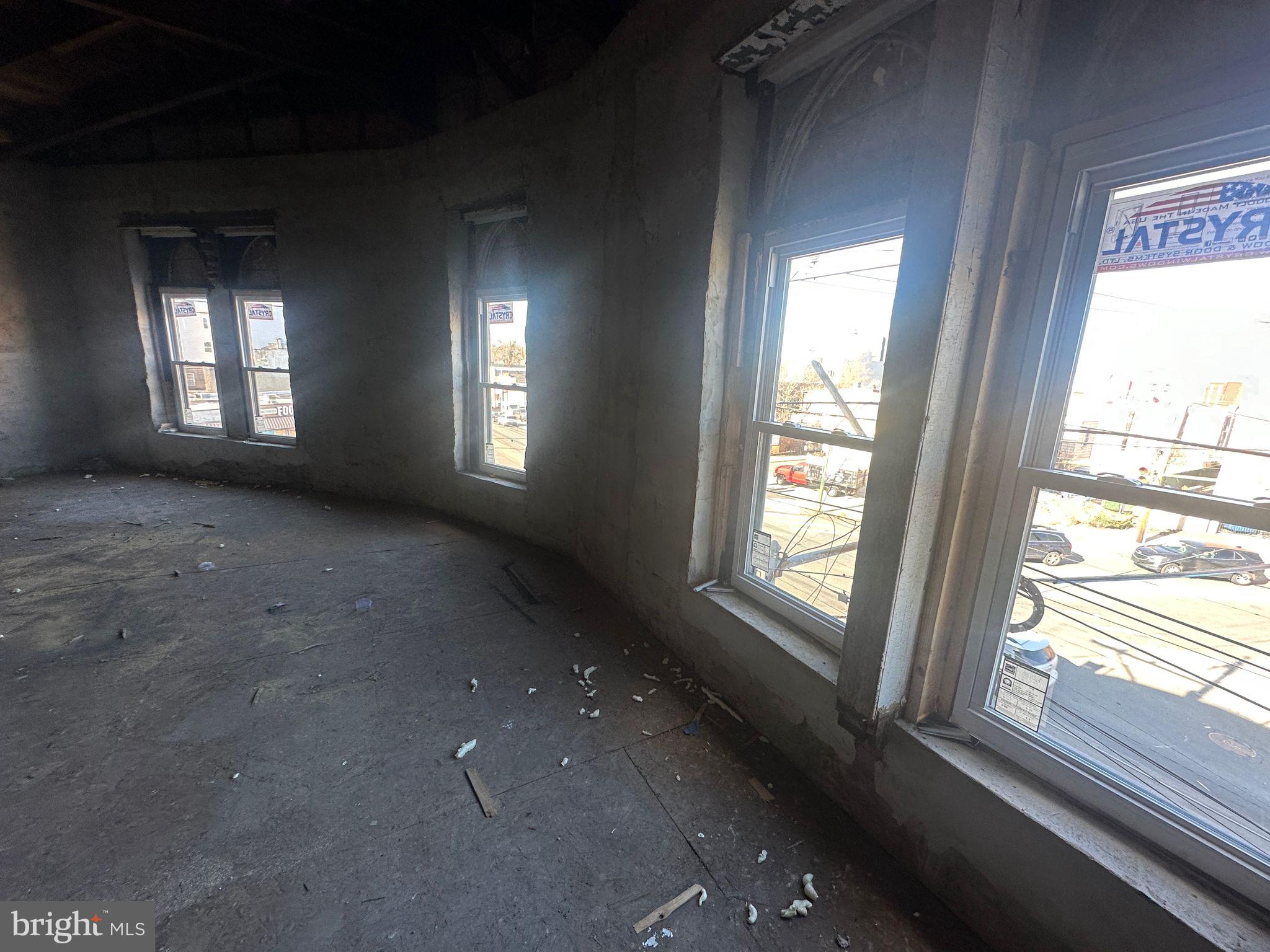 4434 LANCASTER AVENUE