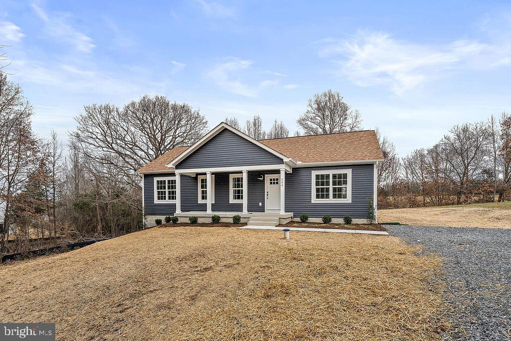 SECLUSION SHORES - Residential