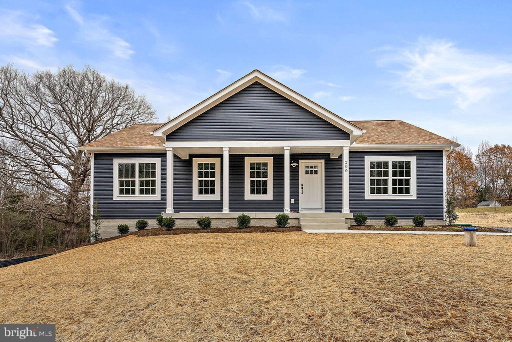 SECLUSION SHORES - Residential