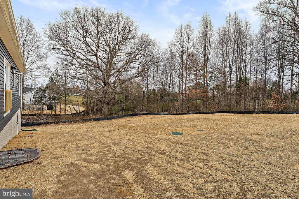 SECLUSION SHORES - Residential