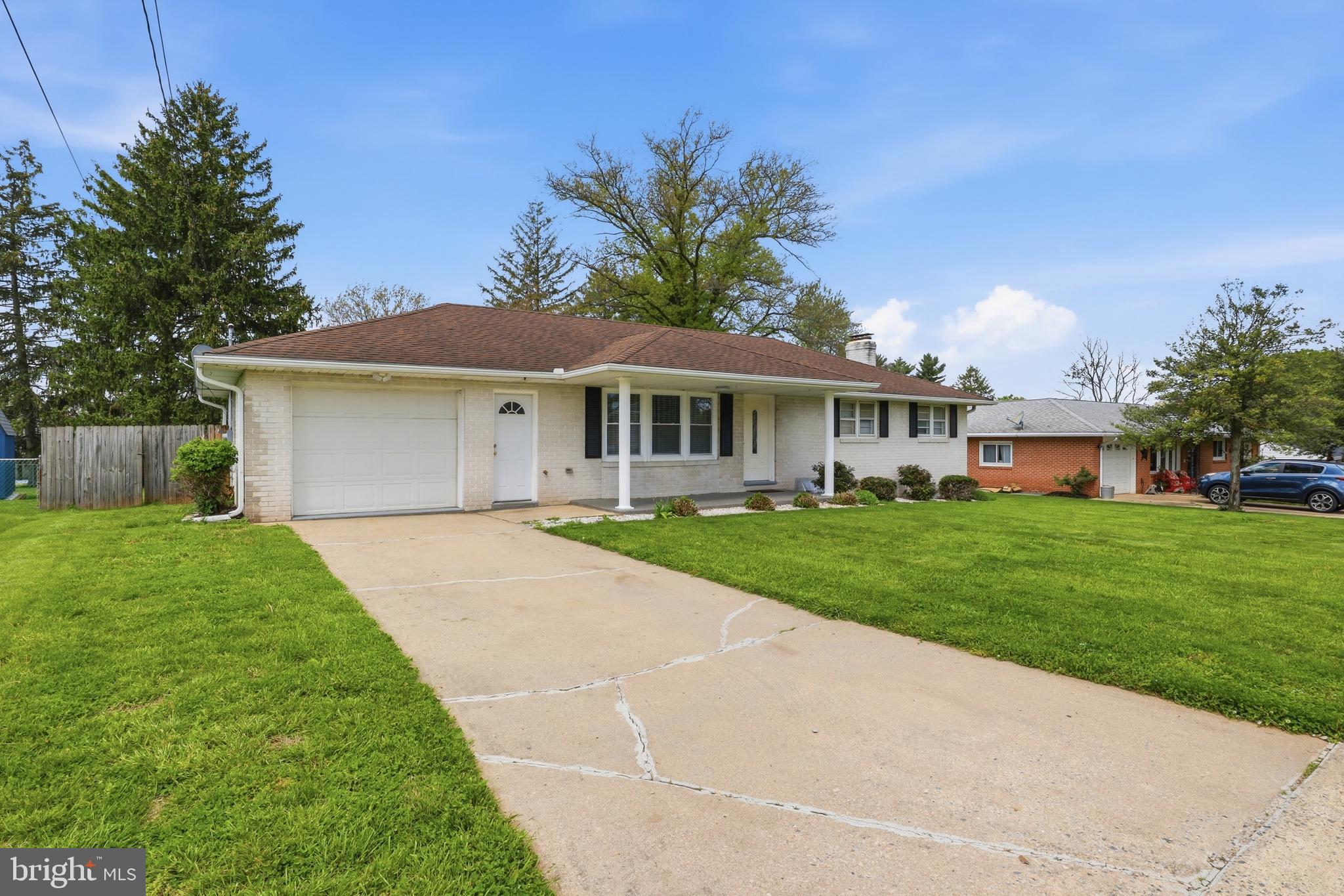 2330 REDWOOD ROAD