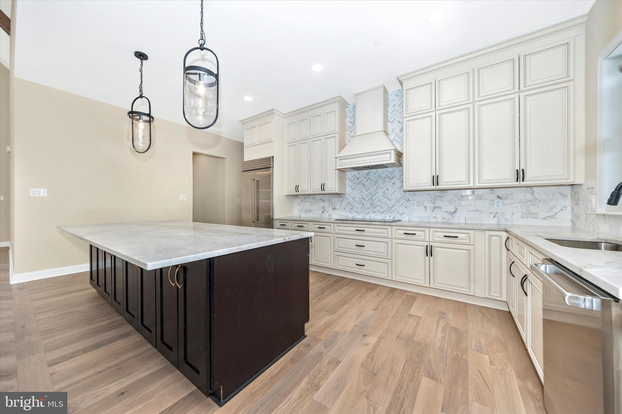 10100 PENDRY PLACE
