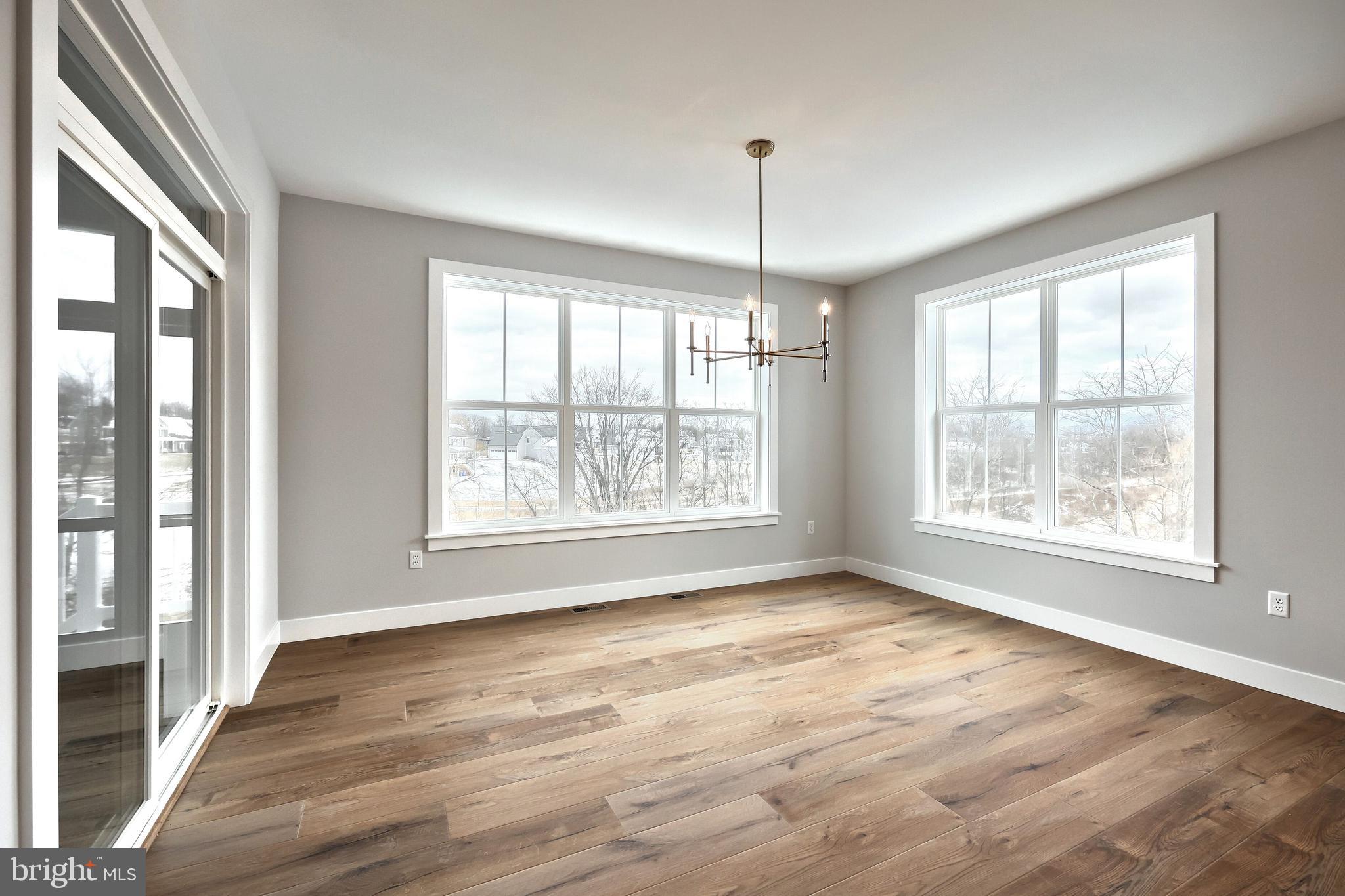 WILLOW CREEK FARMS - Residential