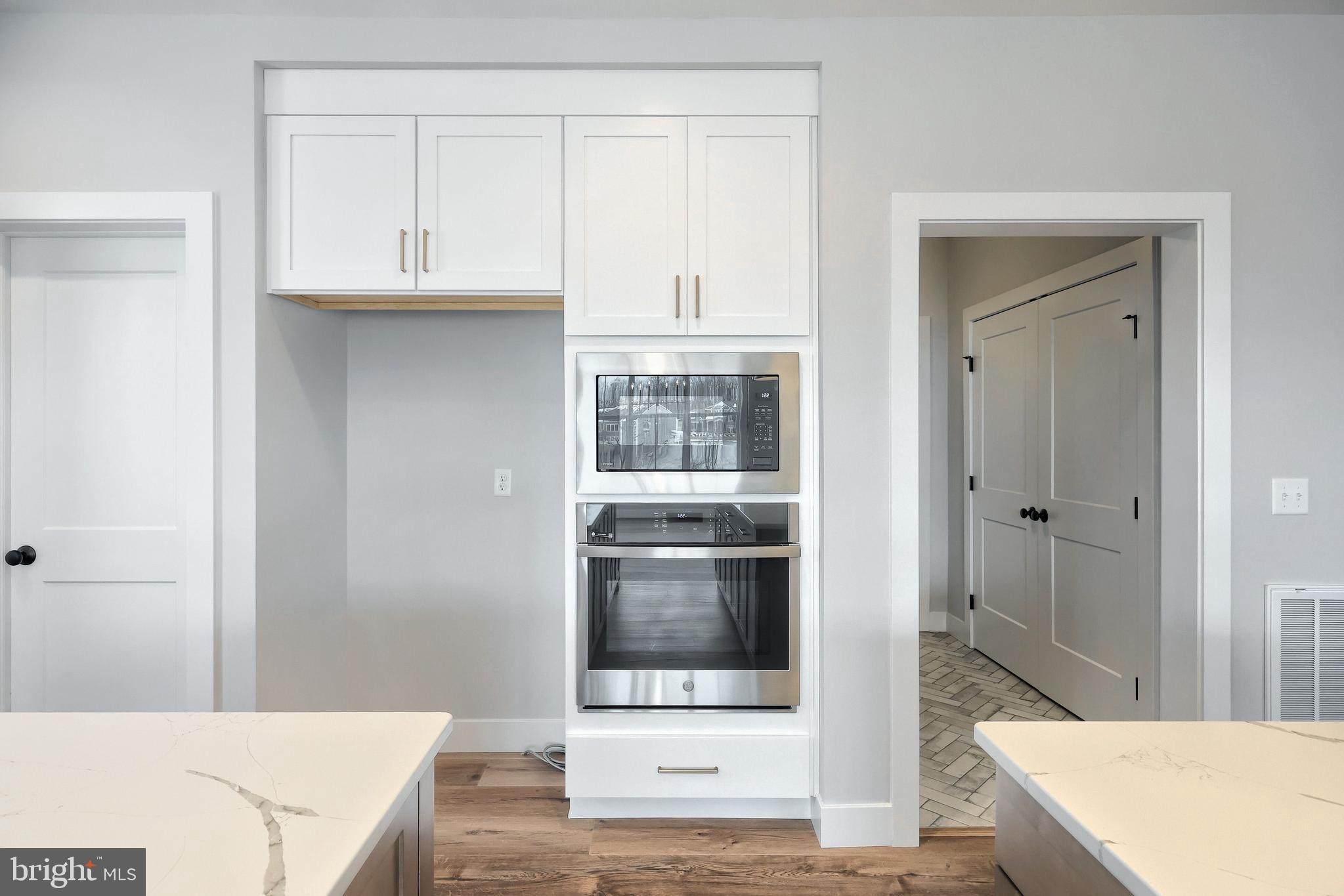 WILLOW CREEK FARMS - Residential