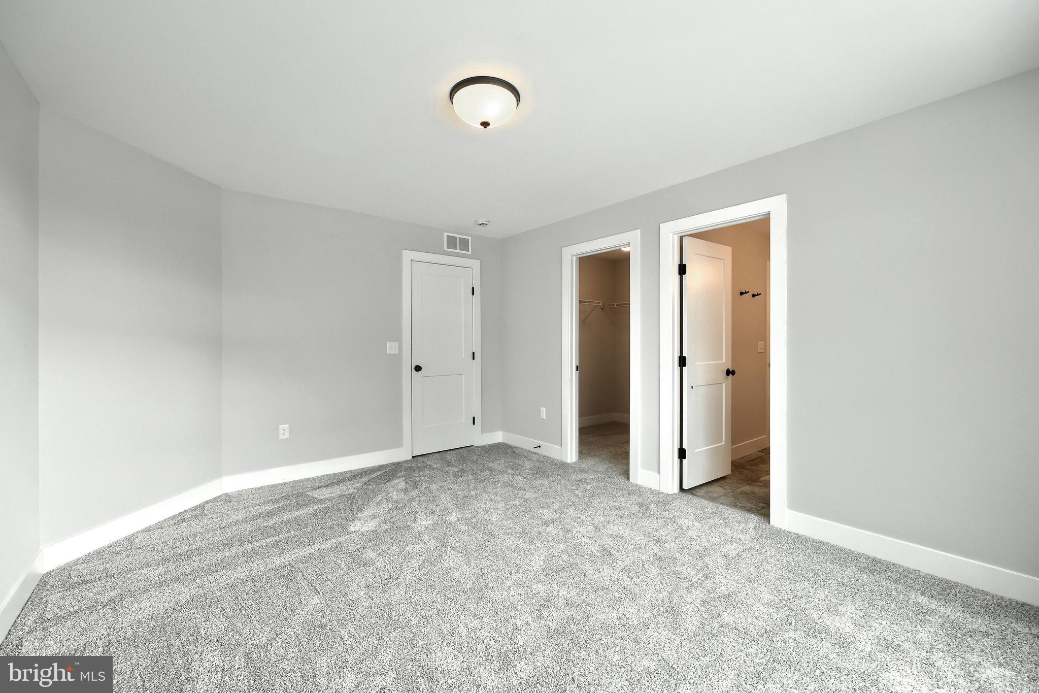 WILLOW CREEK FARMS - Residential