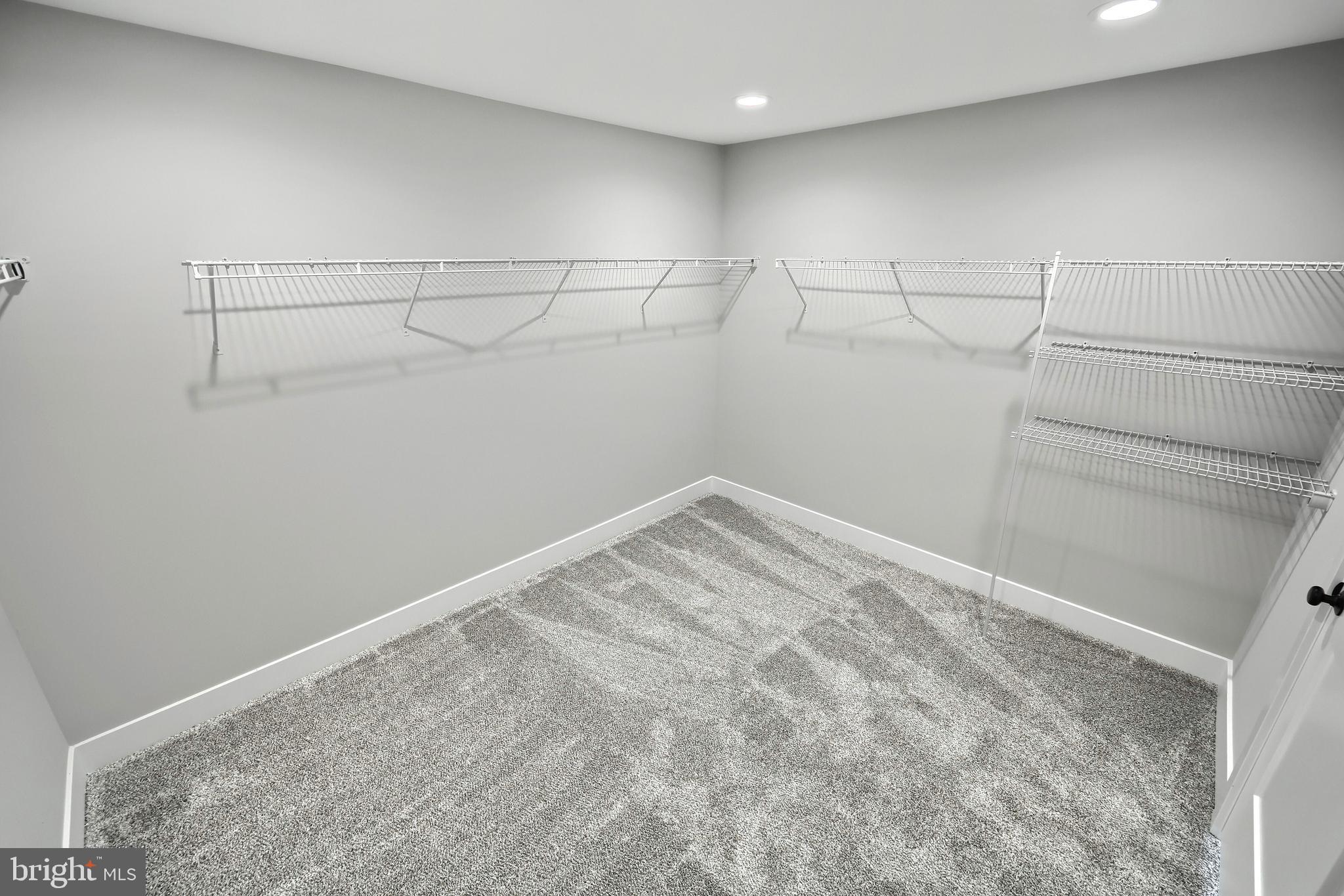 WILLOW CREEK FARMS - Residential