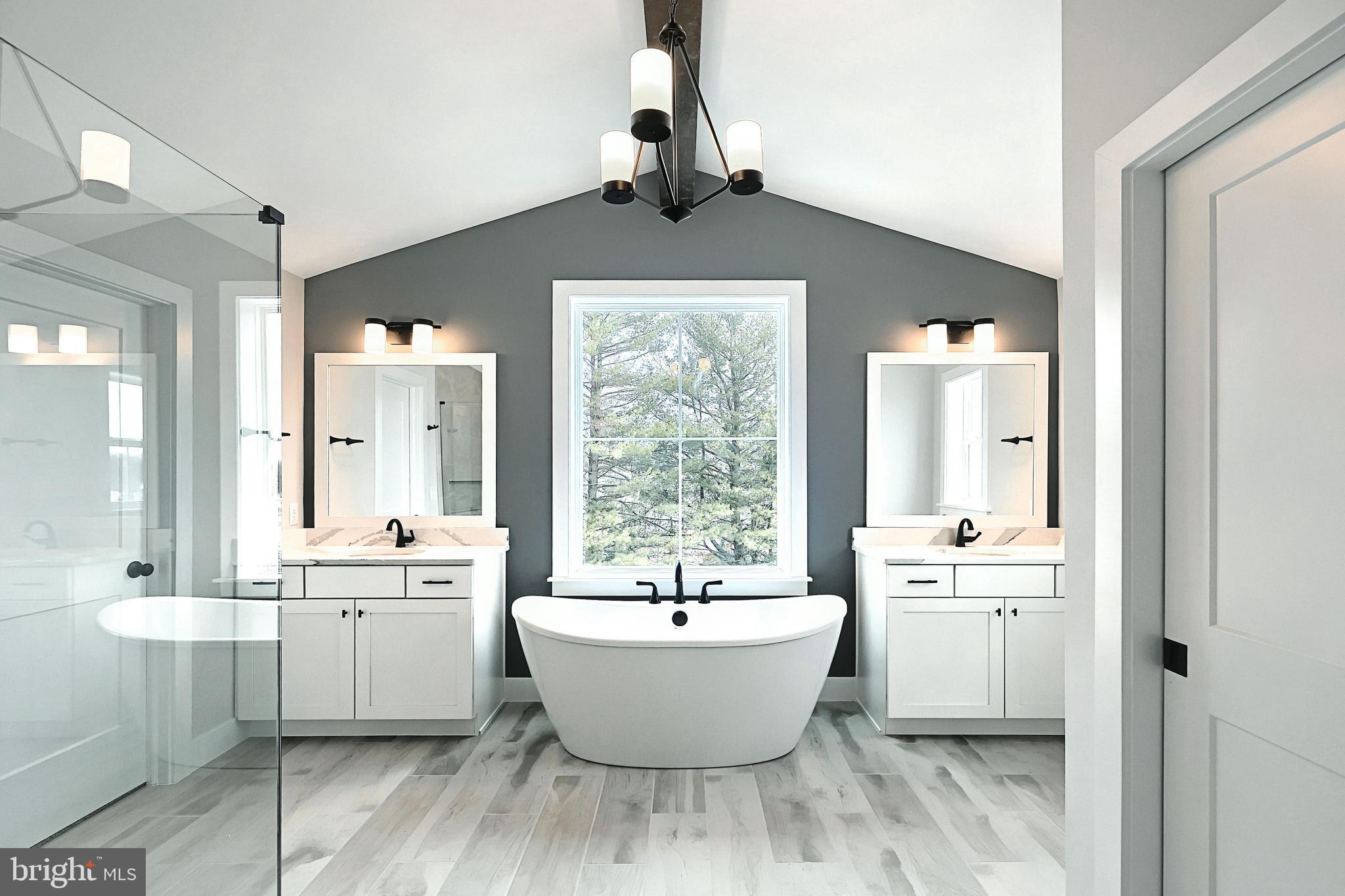 WILLOW CREEK FARMS - Residential