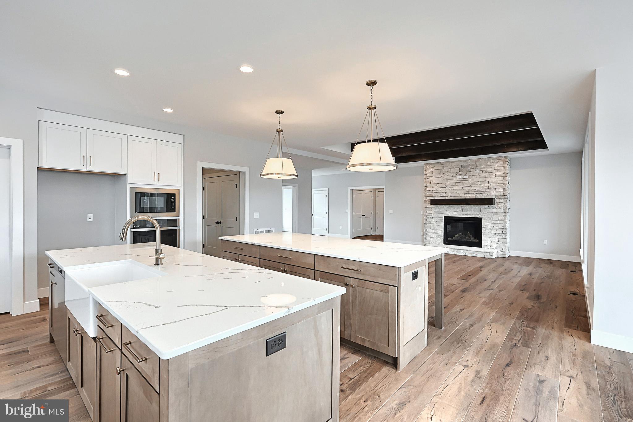 WILLOW CREEK FARMS - Residential