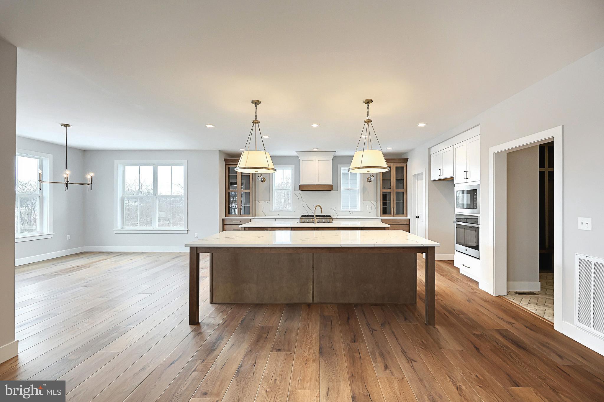 WILLOW CREEK FARMS - Residential