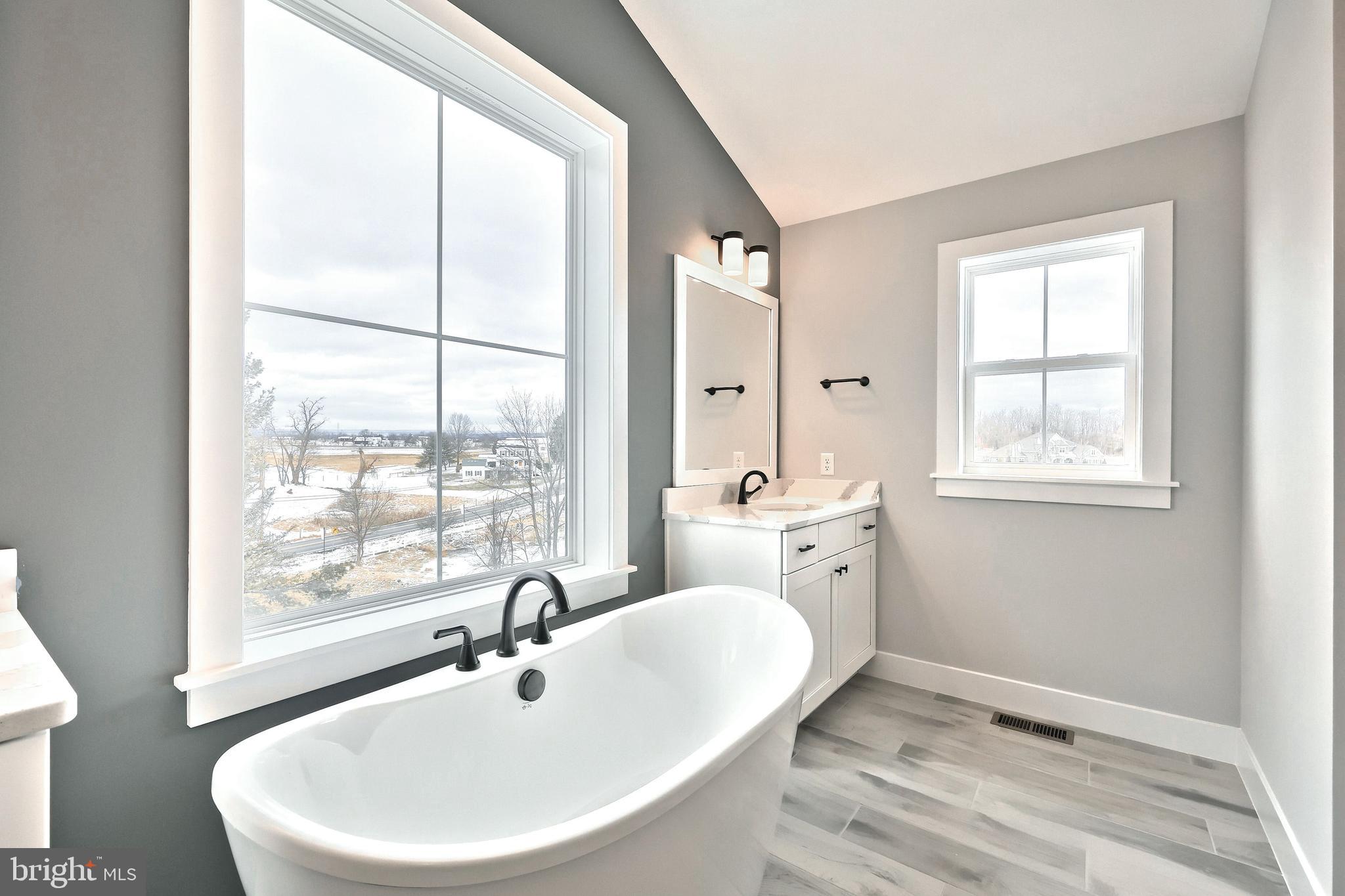 WILLOW CREEK FARMS - Residential