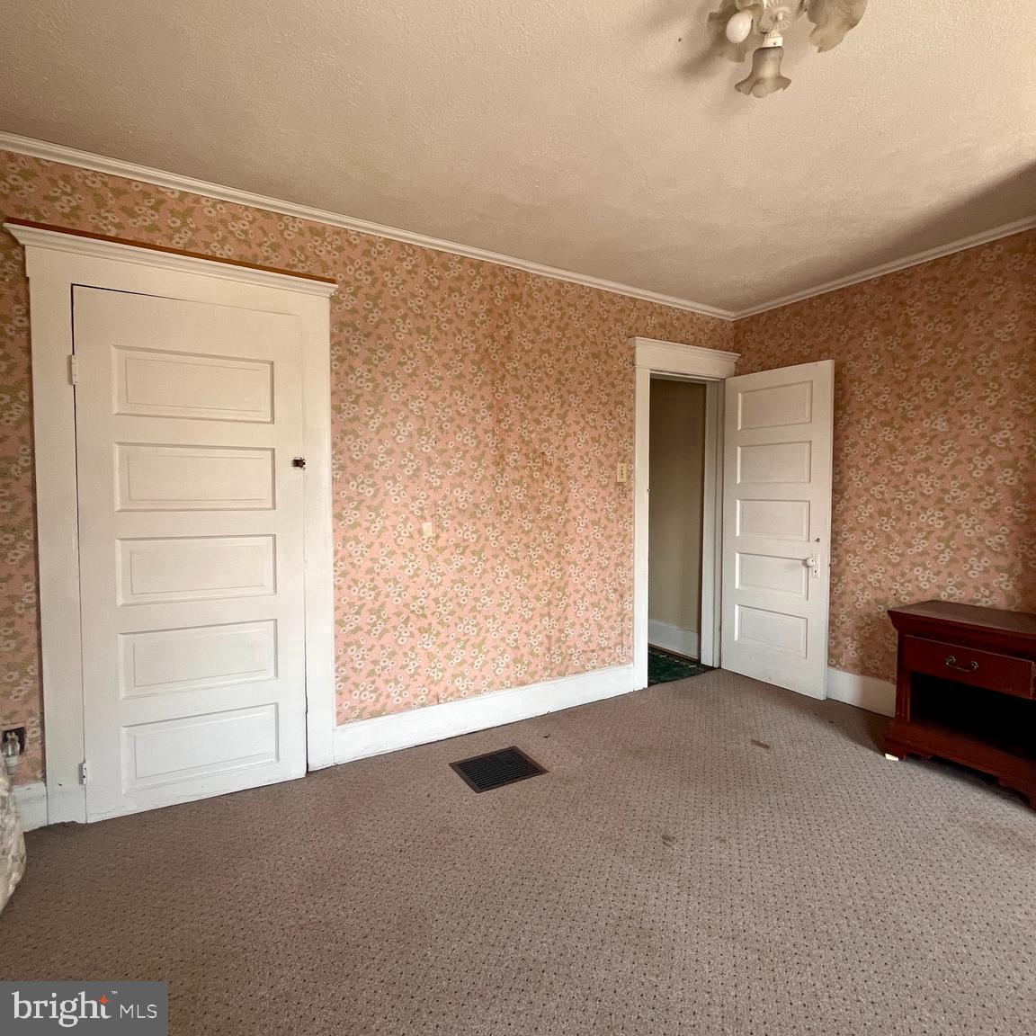 SOUTH END - Residential